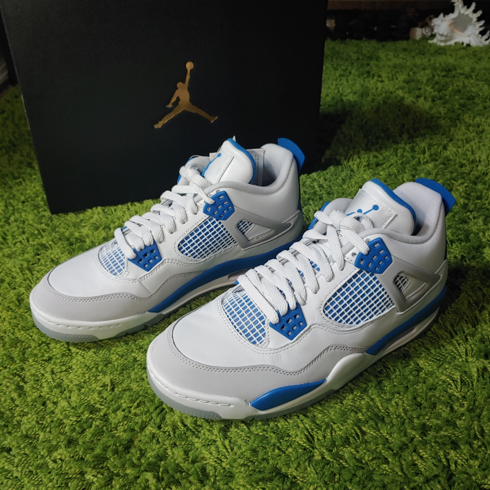 Jordan 4 Golf White Military Blue 착용 스타일