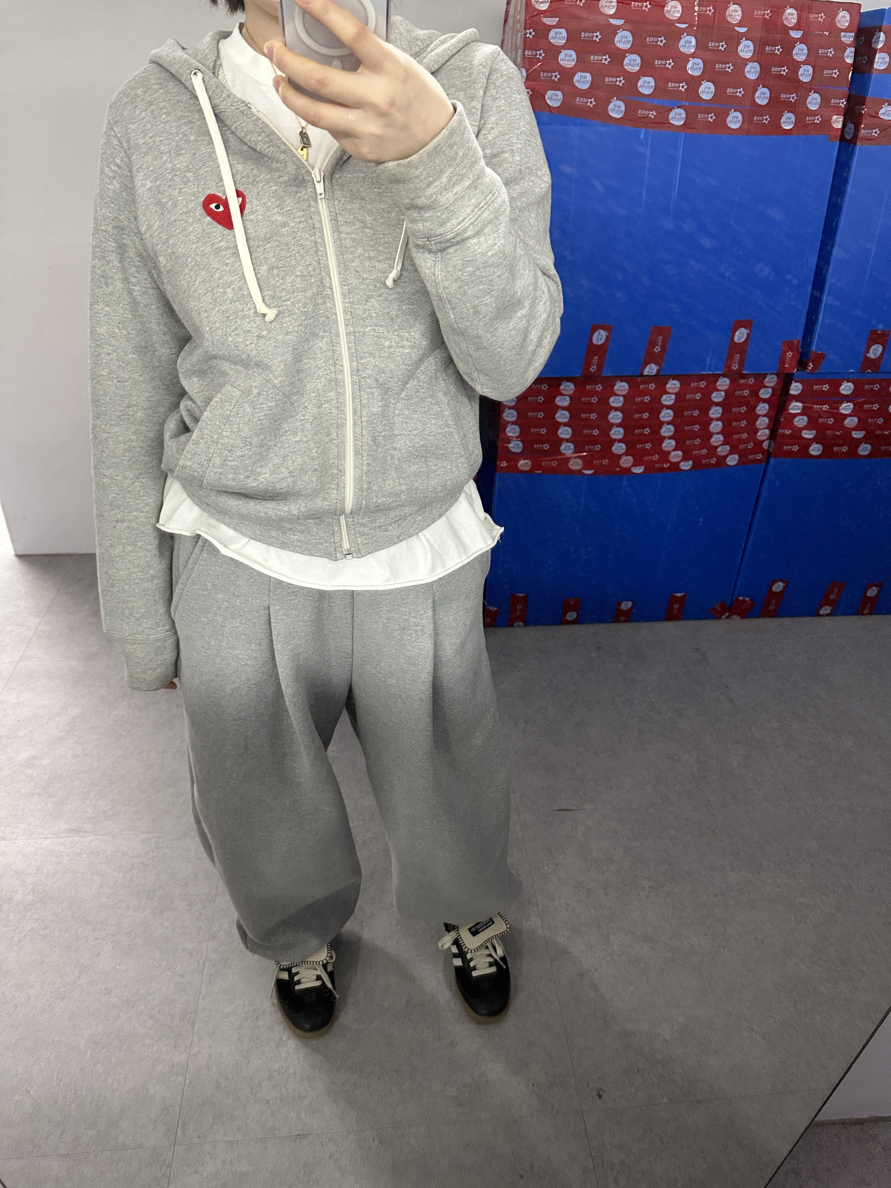 Adidas x Wales Bonner Pony Tonal Samba Core Black Cream White, (W) Play Comme des Garcons Zip Hooded Sweatshirt Black 착용 스타일 - 5