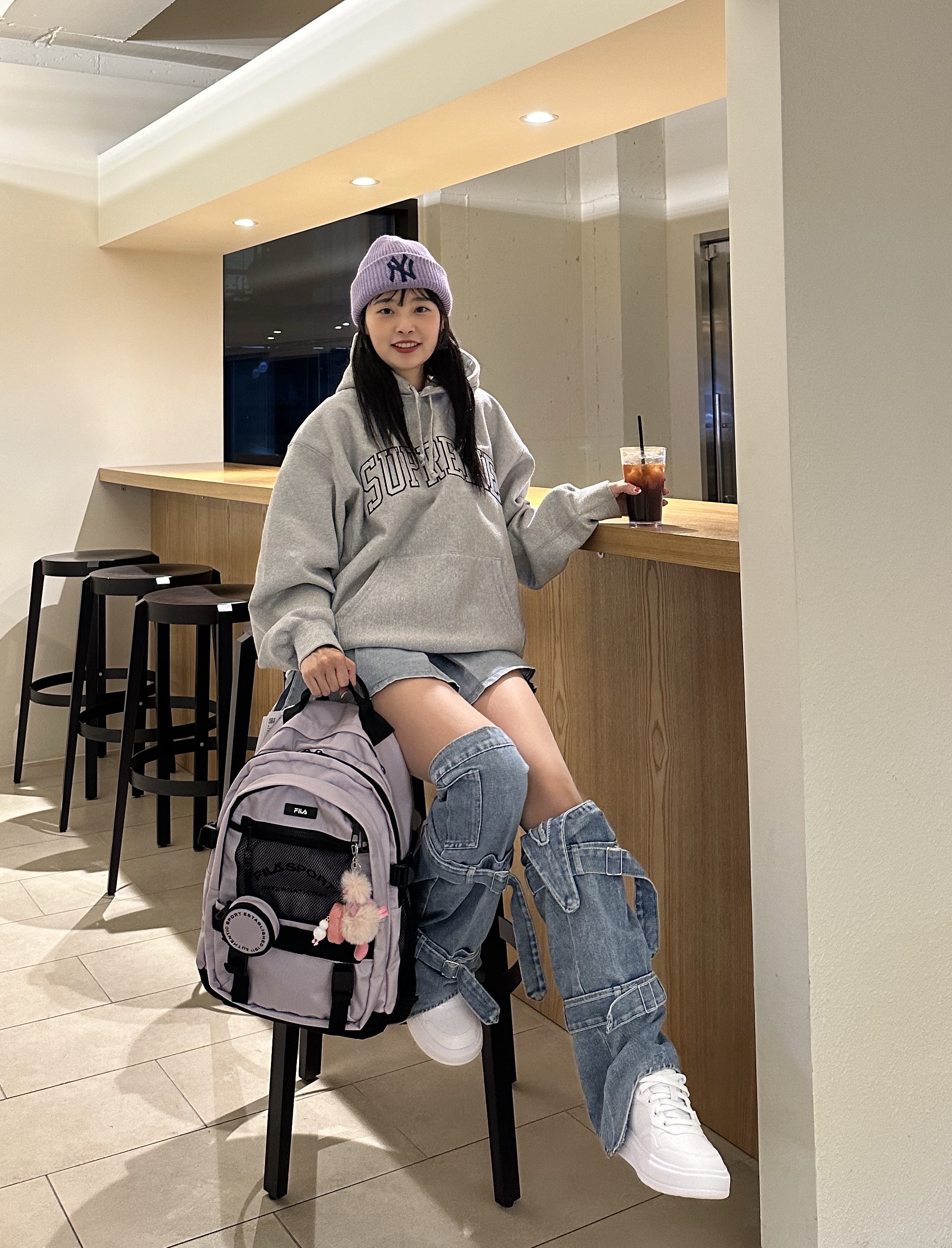Supreme Glitter Arc Hooded Sweatshirt Heather Grey - 23SS 착용 스타일 - 1