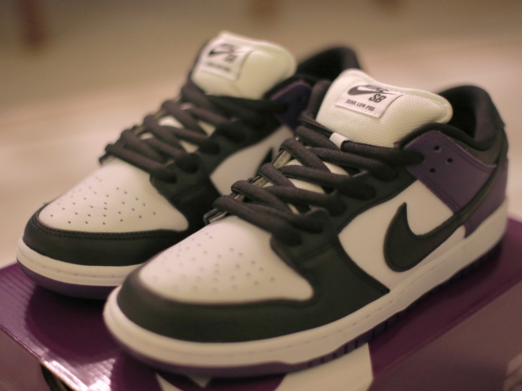 Nike SB Dunk Low Pro Court Purple 착용 스타일 - 2