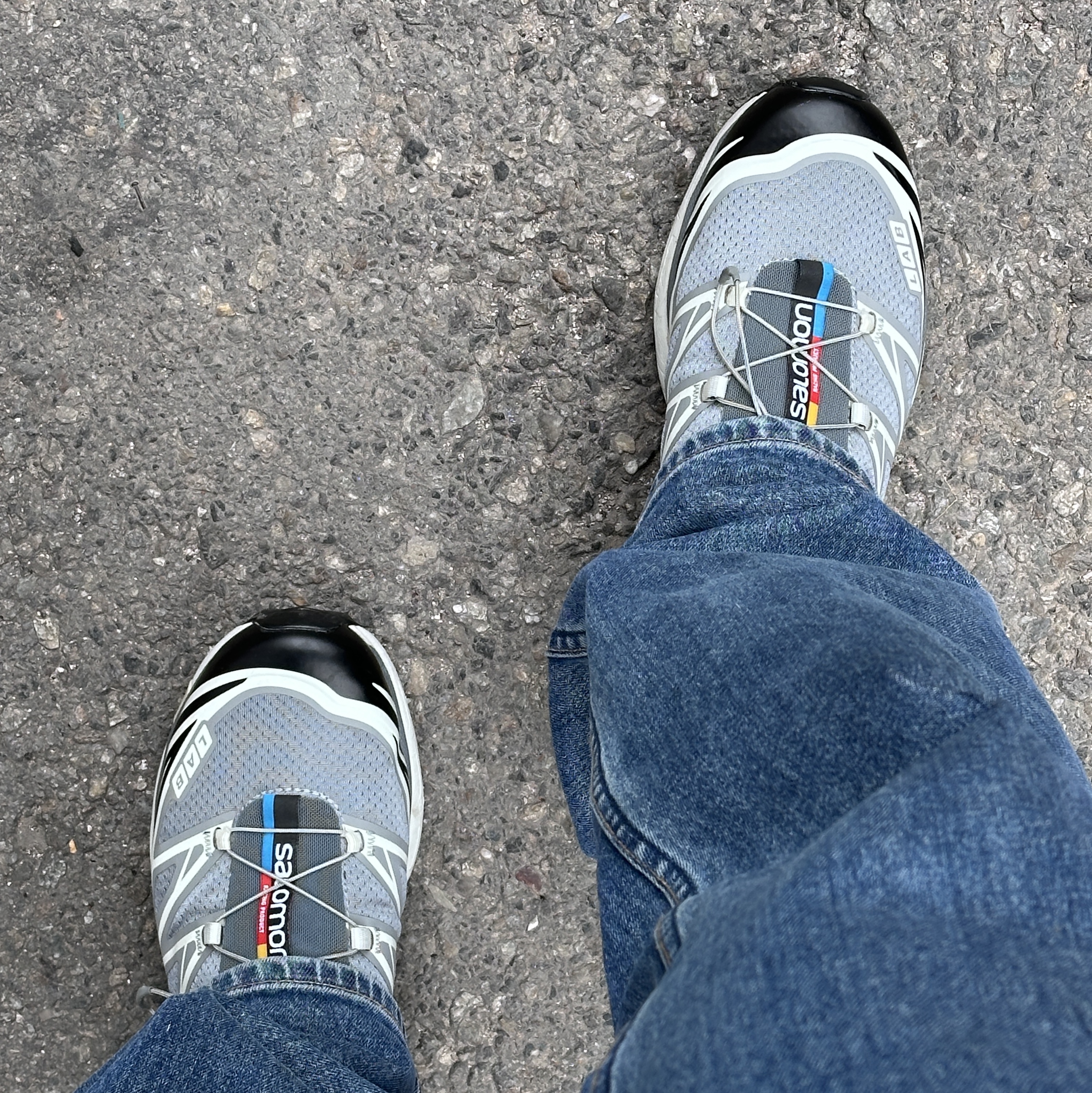 Salomon XT-6 Recut Phantom Vanilla Ice 착용 스타일