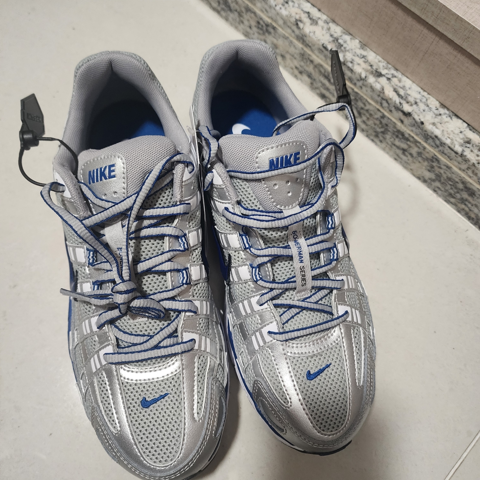 (W) Nike P-6000 Laser Blue 착용 스타일