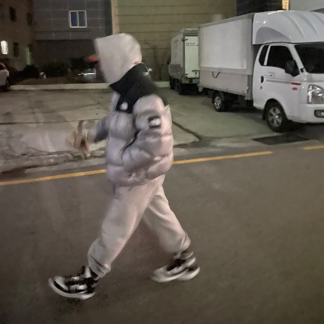 Nike x Ambush Dunk High Black, The North Face White Label Novelty Nuptse Down Jacket Heather Gray 착용 스타일