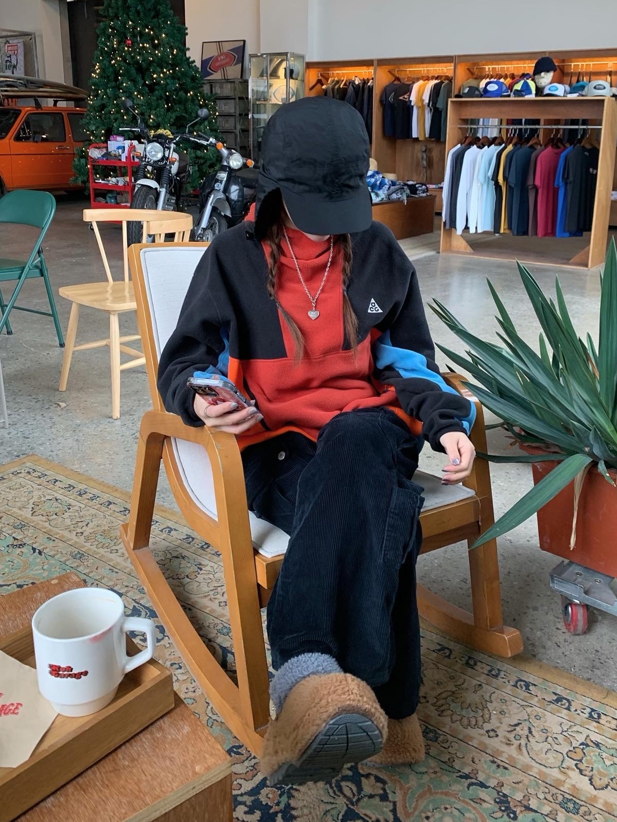 Nike ACG Polartec Wolf Tree Pullover Hoodie Cinnabar - US/EU, Crocs x Lil Nas X Mega Crush Clog Black Brown 착용 스타일