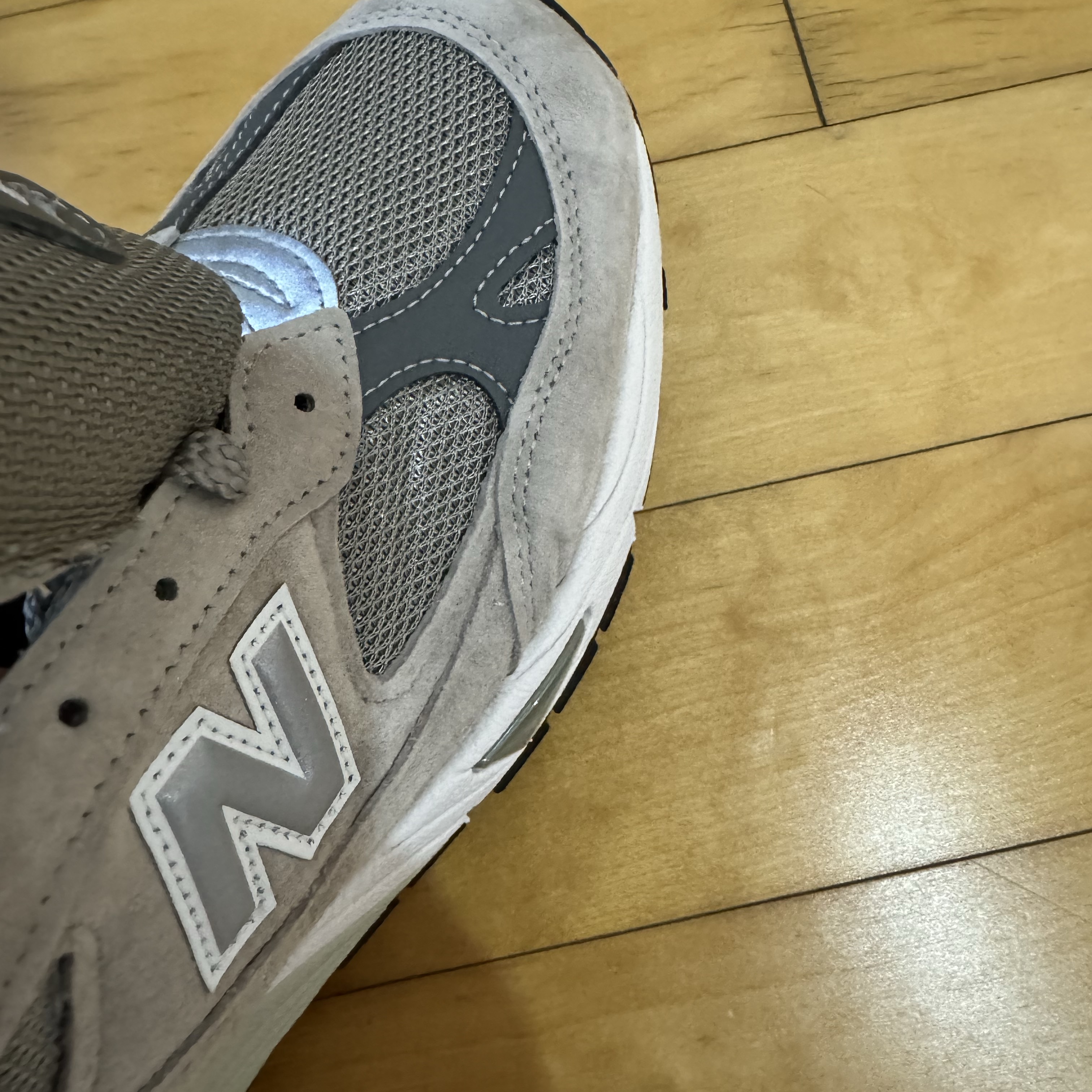 New Balance 991 Made in UK Grey 착용 스타일 - 4