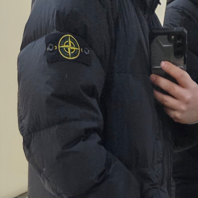 Stone Island 40723 Garment Dyed Crinkle Reps Recycled Nylon Hooded Down Jacket Black - 23FW 착용 스타일