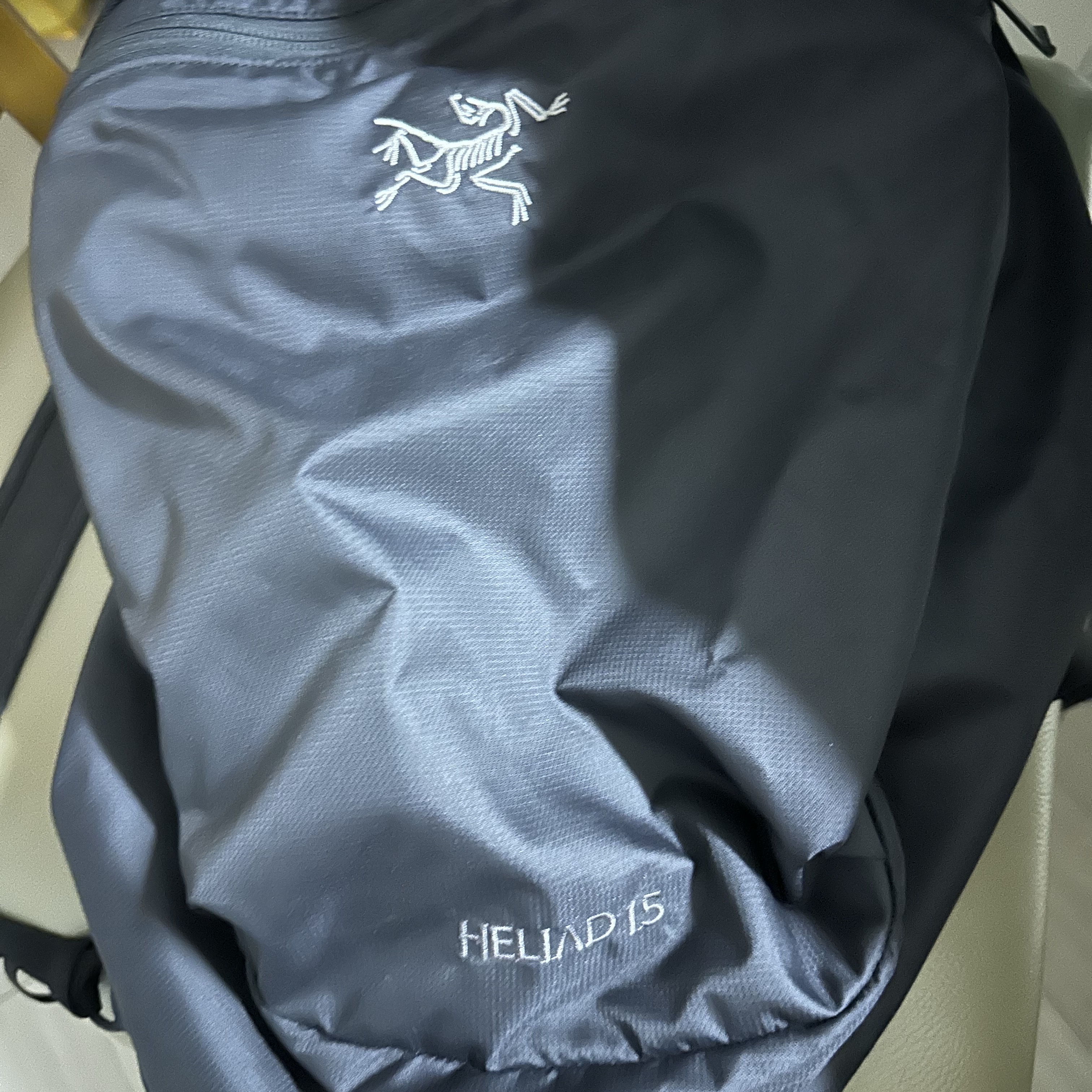Arc'teryx Heliad 15 Backpack Black 착용 스타일 - 2