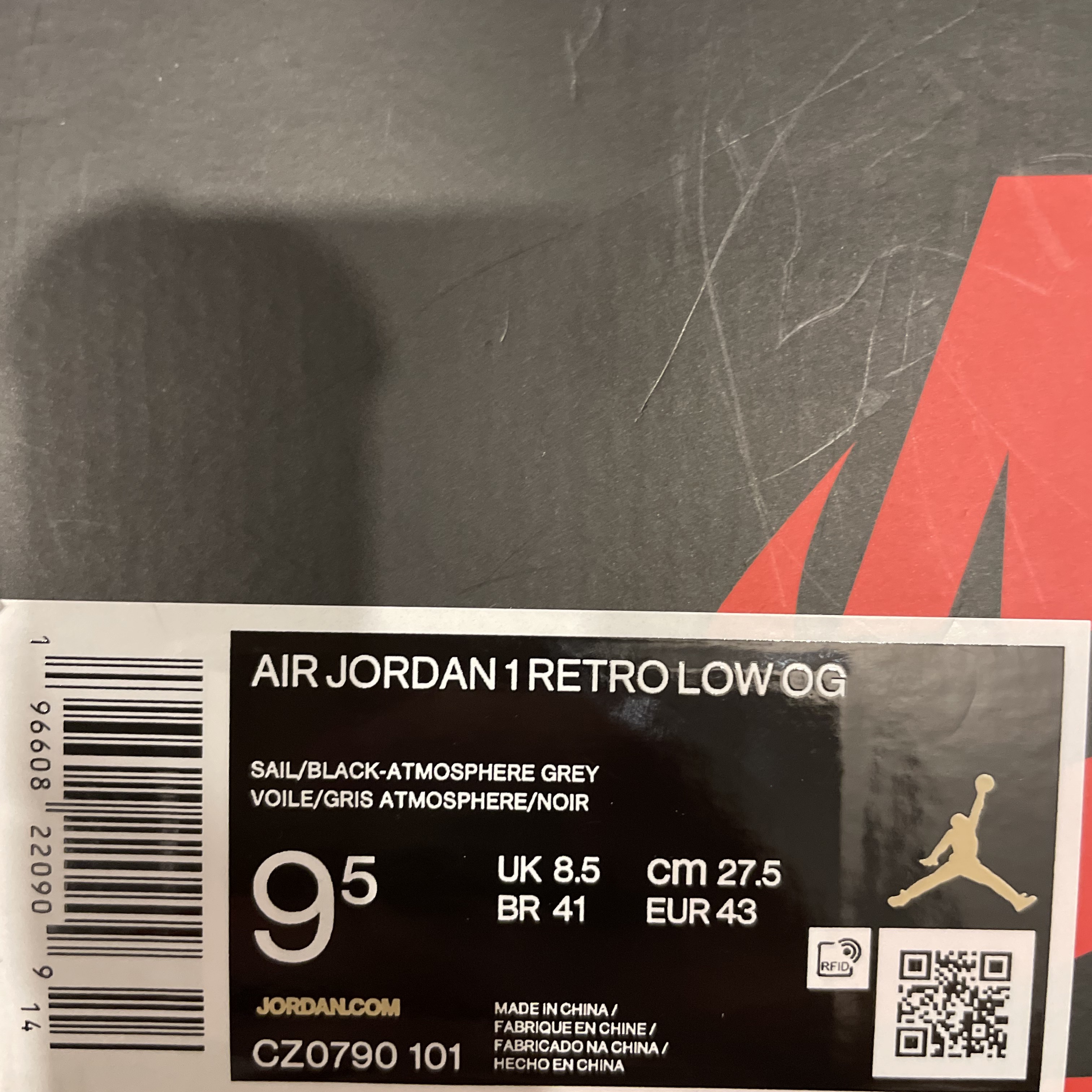 Jordan 1 Retro Low OG Atmosphere Grey 착용 스타일 - 4