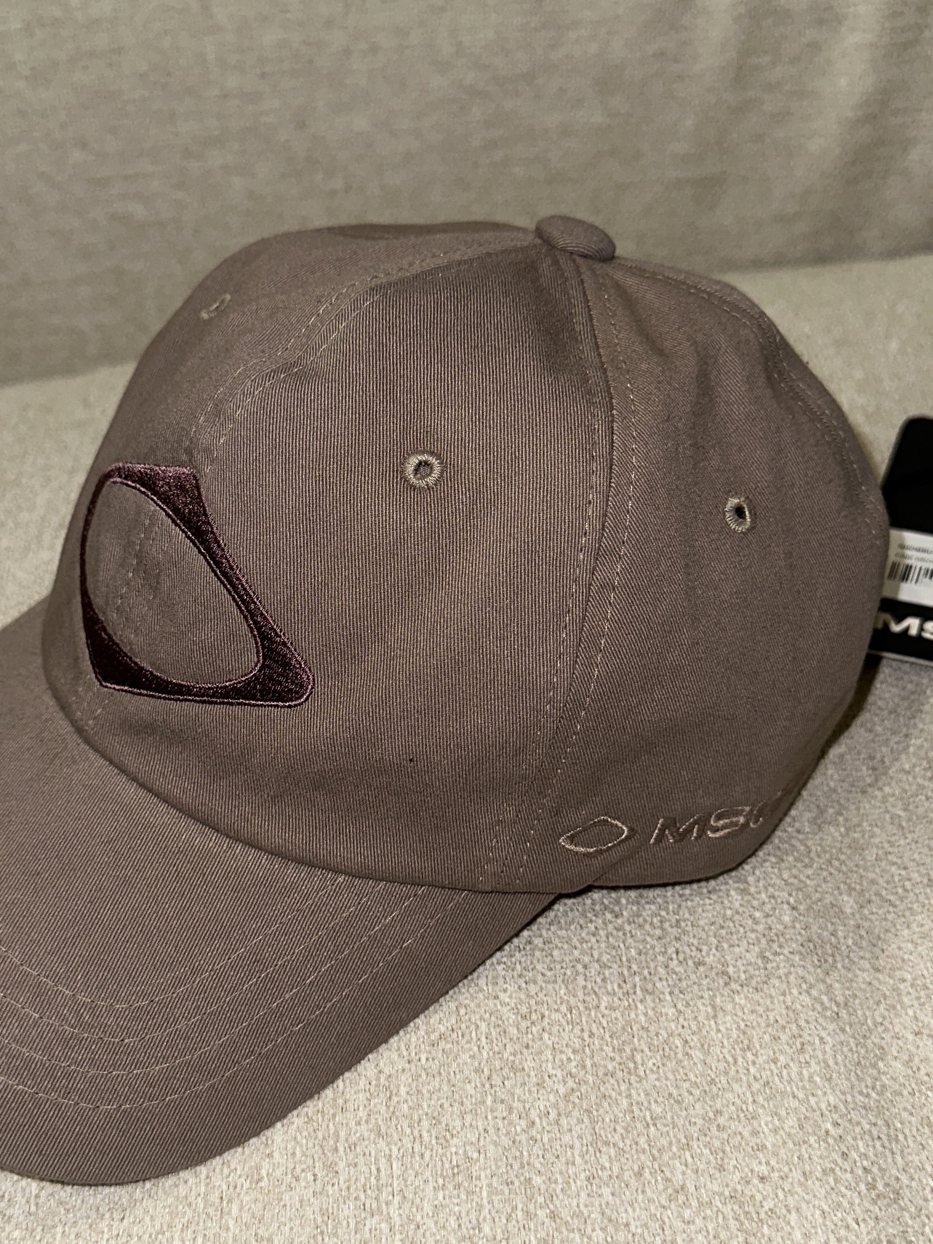 Mischief Rhombus Ball Cap Pink Brown, Mischief Rhombus Carabiner Mini Pouch Charcoal 착용 스타일 - 2