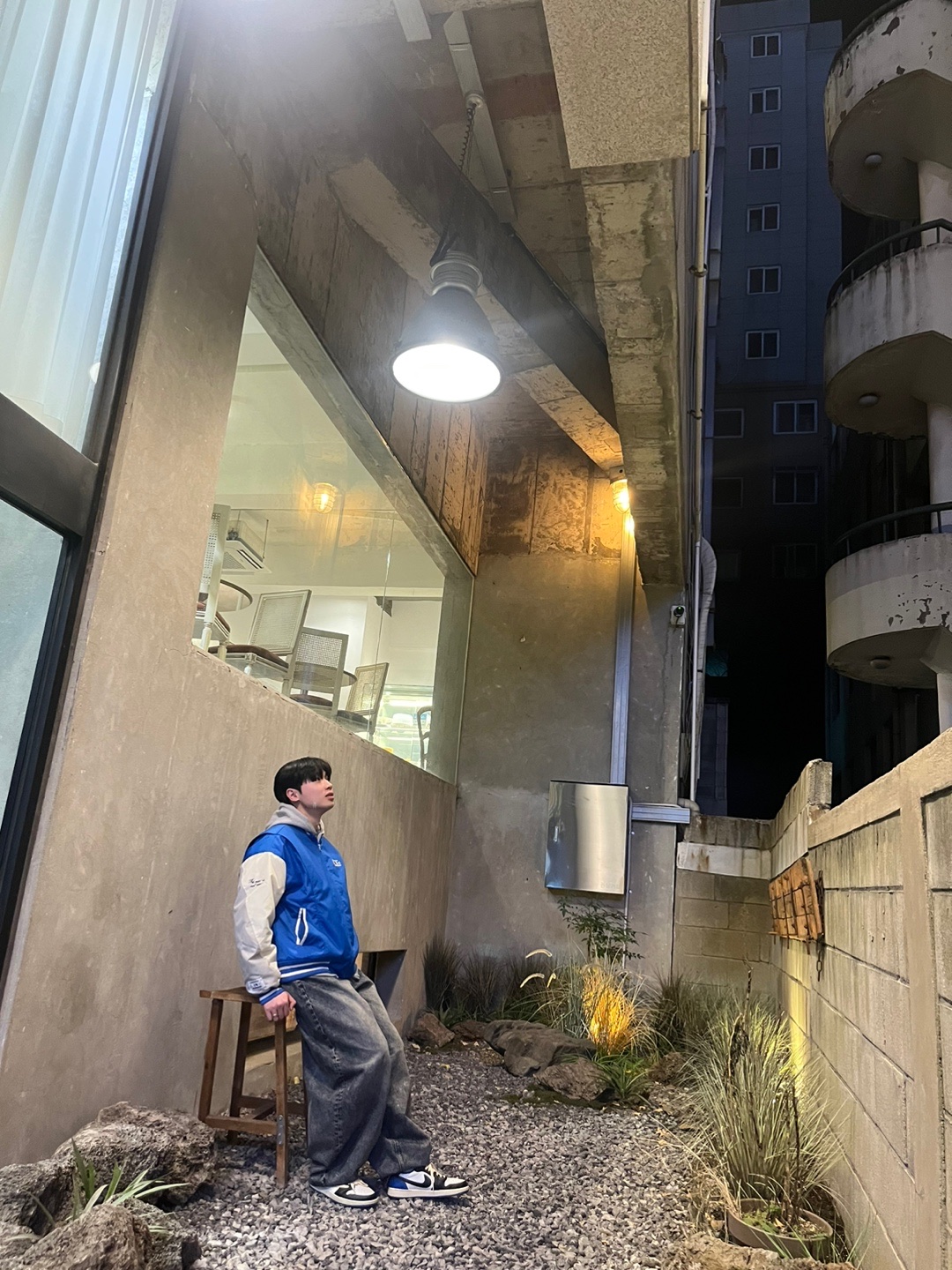 Converse x Ader Error Shapes Varsity Jacket Cobalt, CDG Logo Check Muffler White Black ์ฐฉ์ฉ ์คํ์ผ - 4