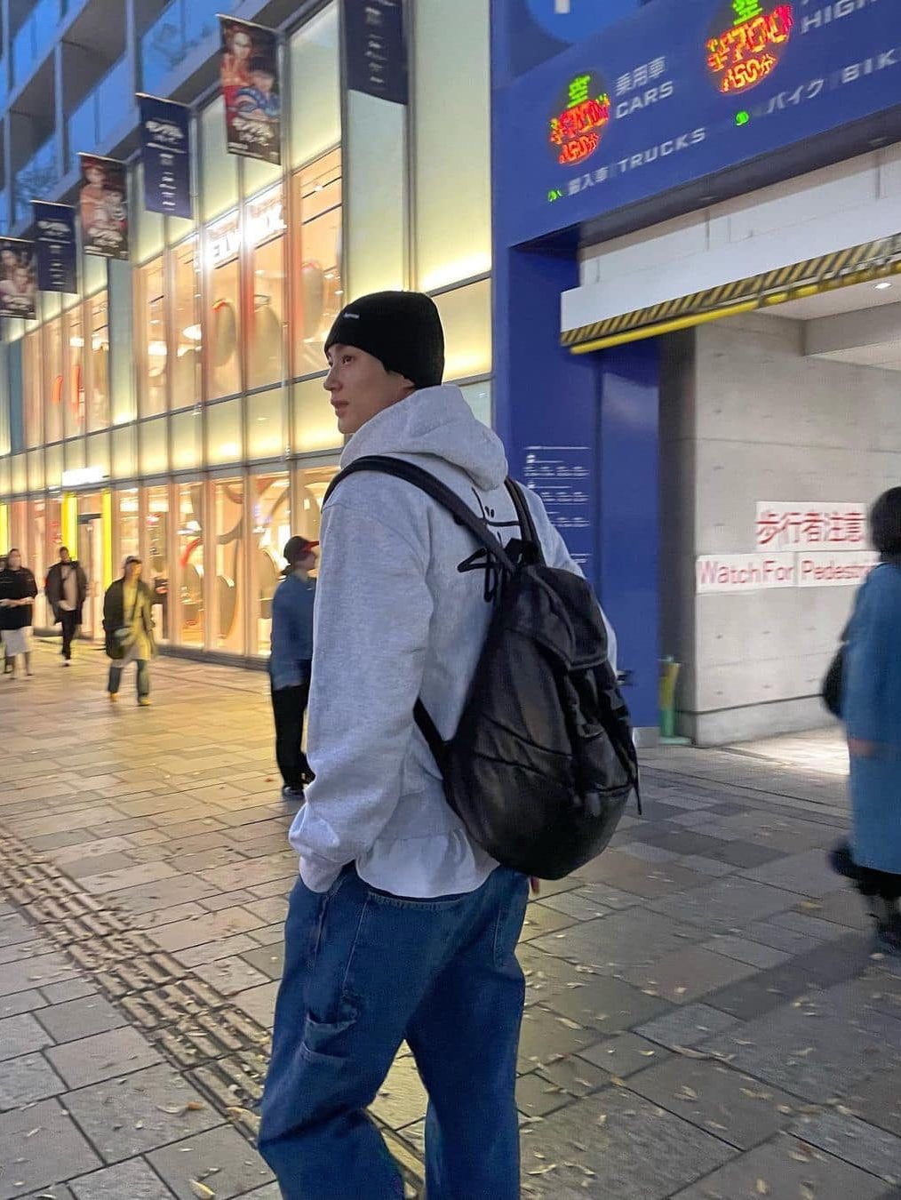 Supreme Small Box Drawcord Hooded Sweatshirt Heather Grey - 23FW, Stussy Basic Stussy Hoodie Ash Heather 2023 착용 스타일 - 3