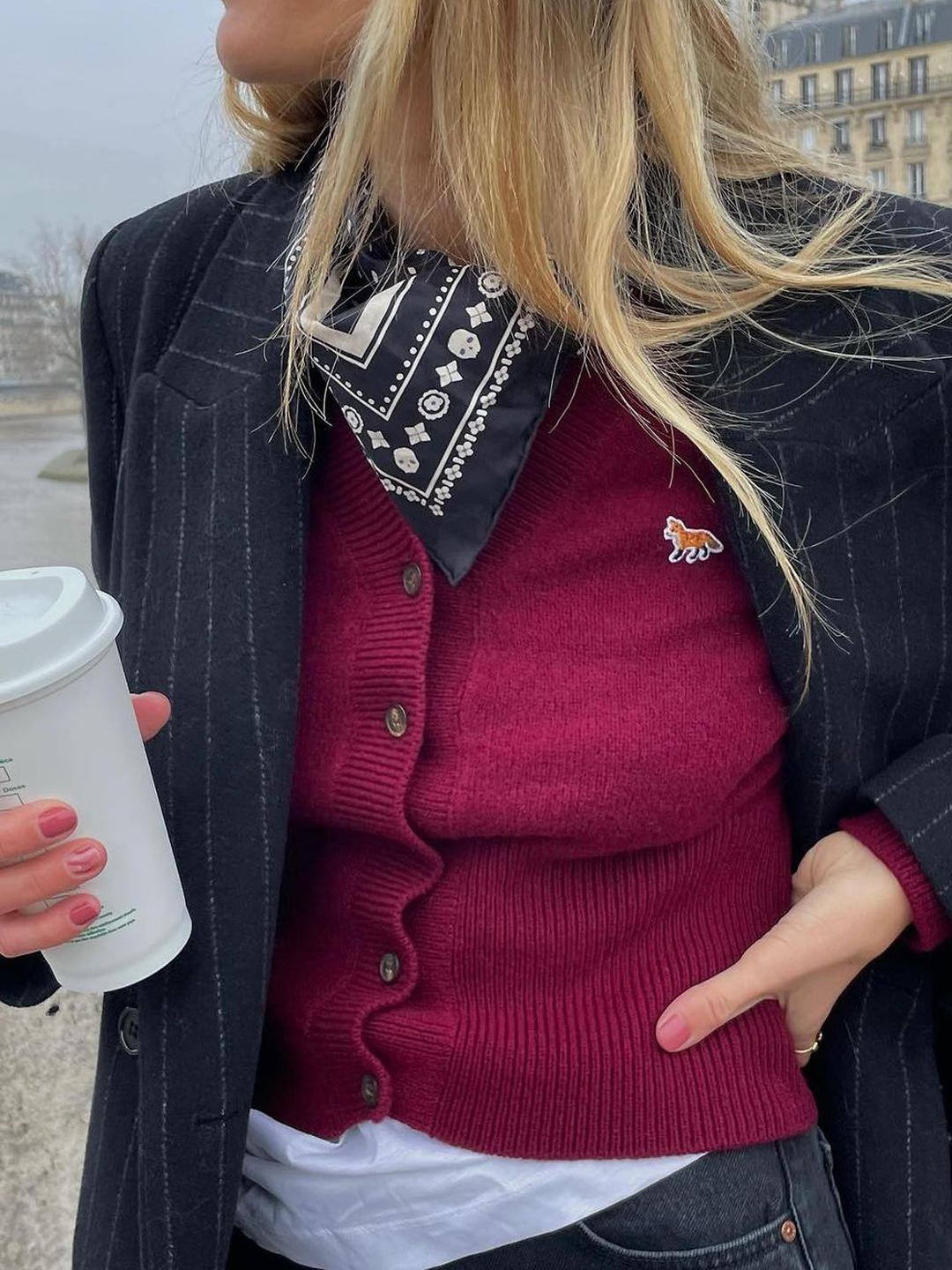 (W) Maison Kitsune Fox Head Patch Adjusted R-Neck Cardigan Wine Lees - 22FW, AMI de Coeur Cardigan Off White Red 착용 스타일 - 2
