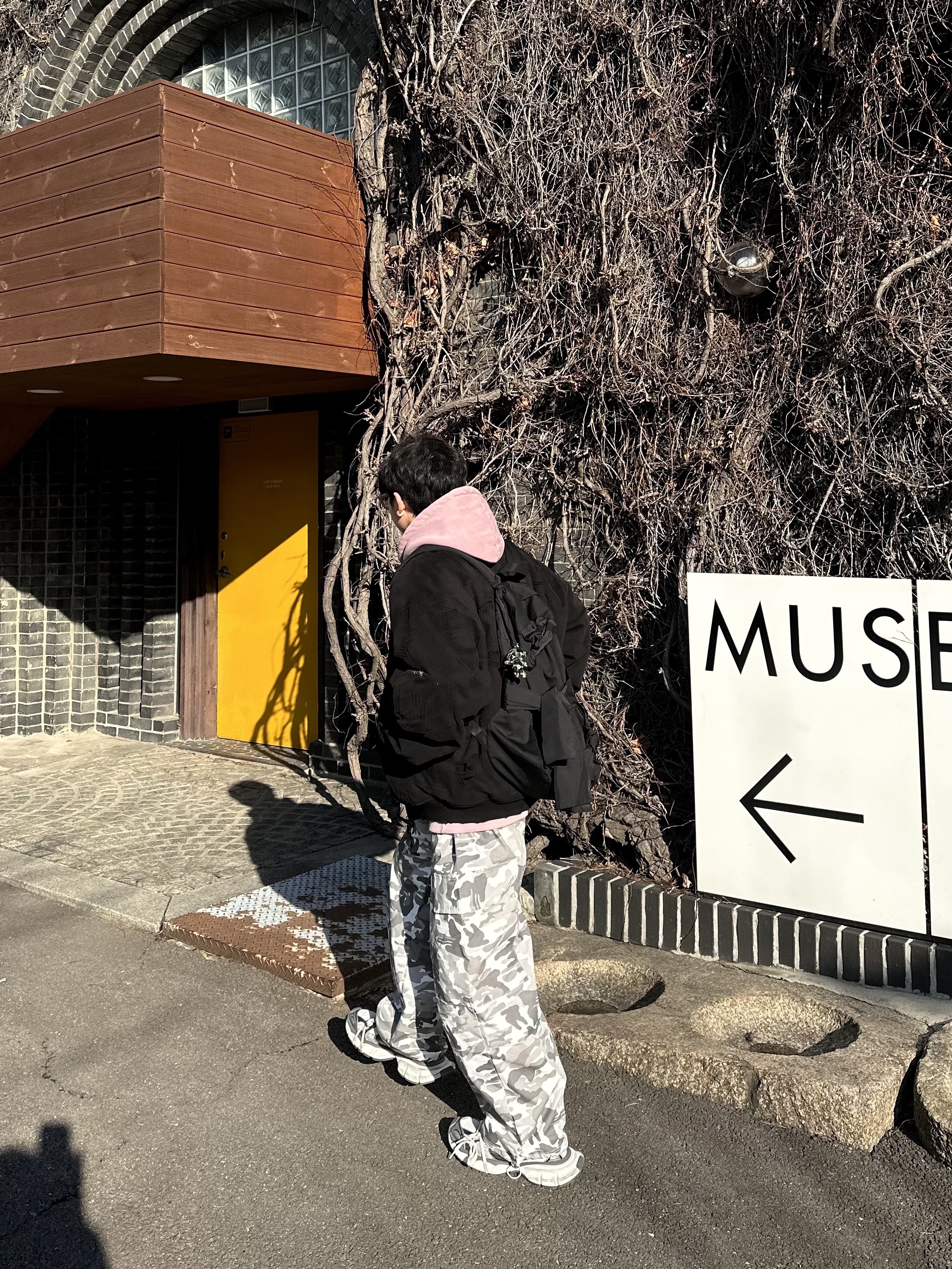 Undermycar Dtrange Dead Starange Destroyed Bomber Obsidian - 23SS, Balenciaga 3XL Sneakers Grey White Red 착용 스타일 - 3