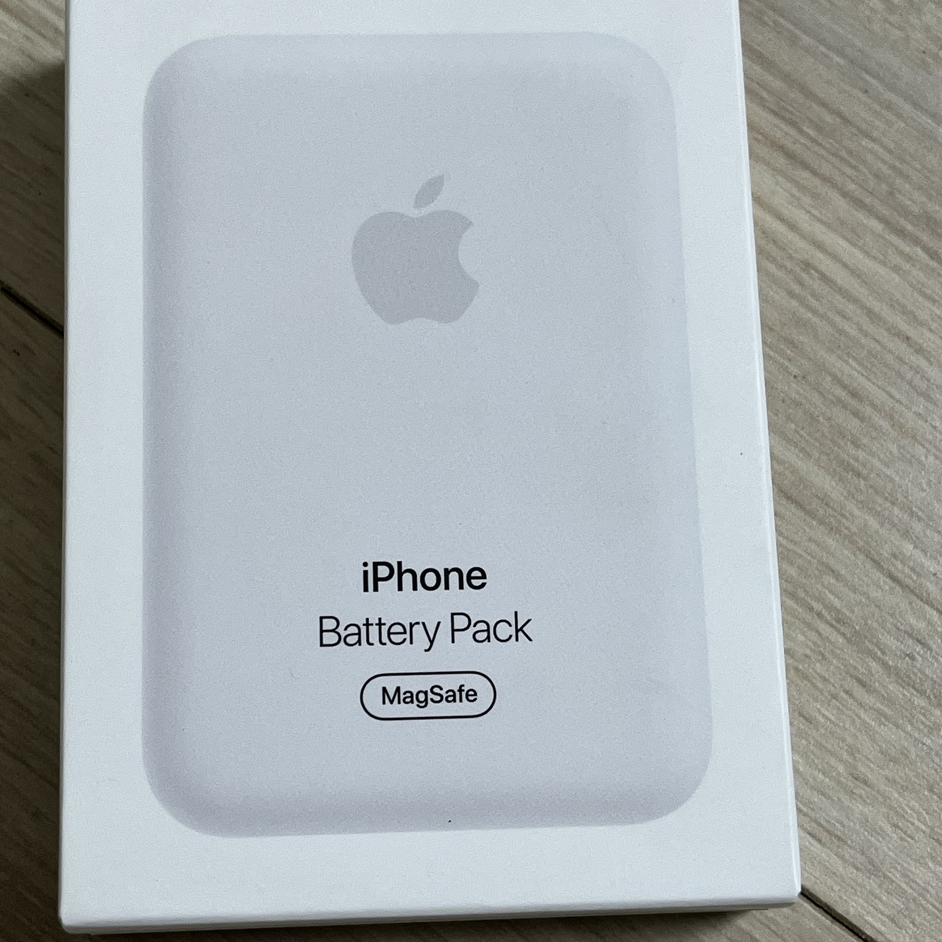 Apple MagSafe Battery Pack (Korean Ver.) 착용 스타일 - 1