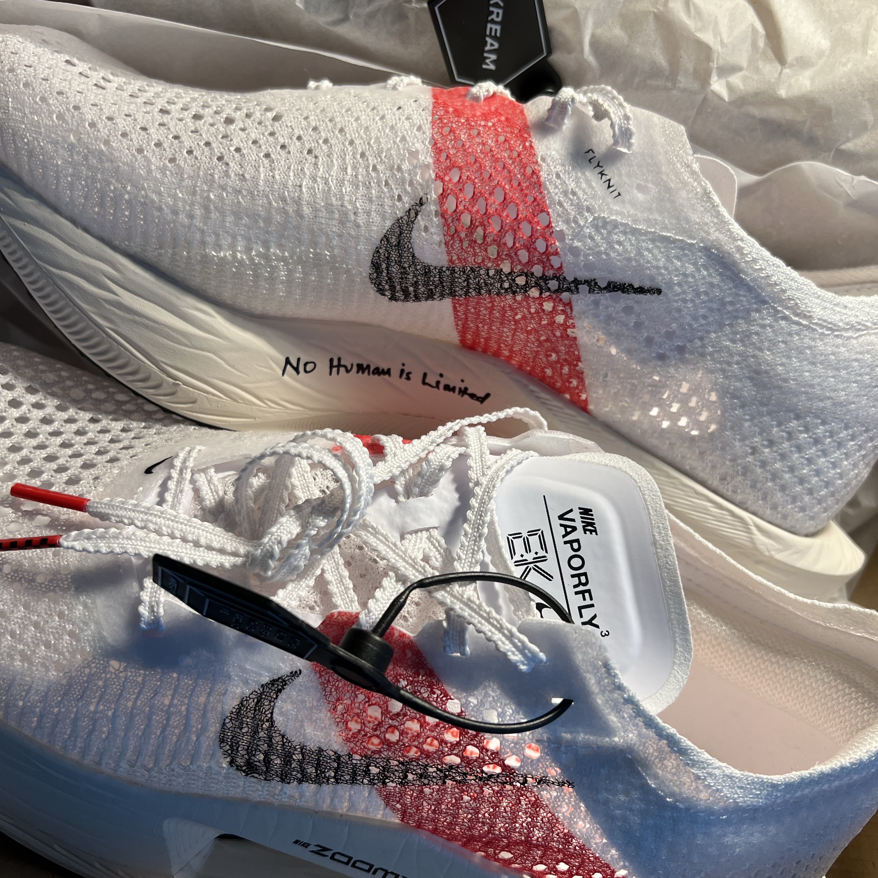 Nike ZoomX Vaporfly Next% 3 Eliud Kipchoge 착용 스타일