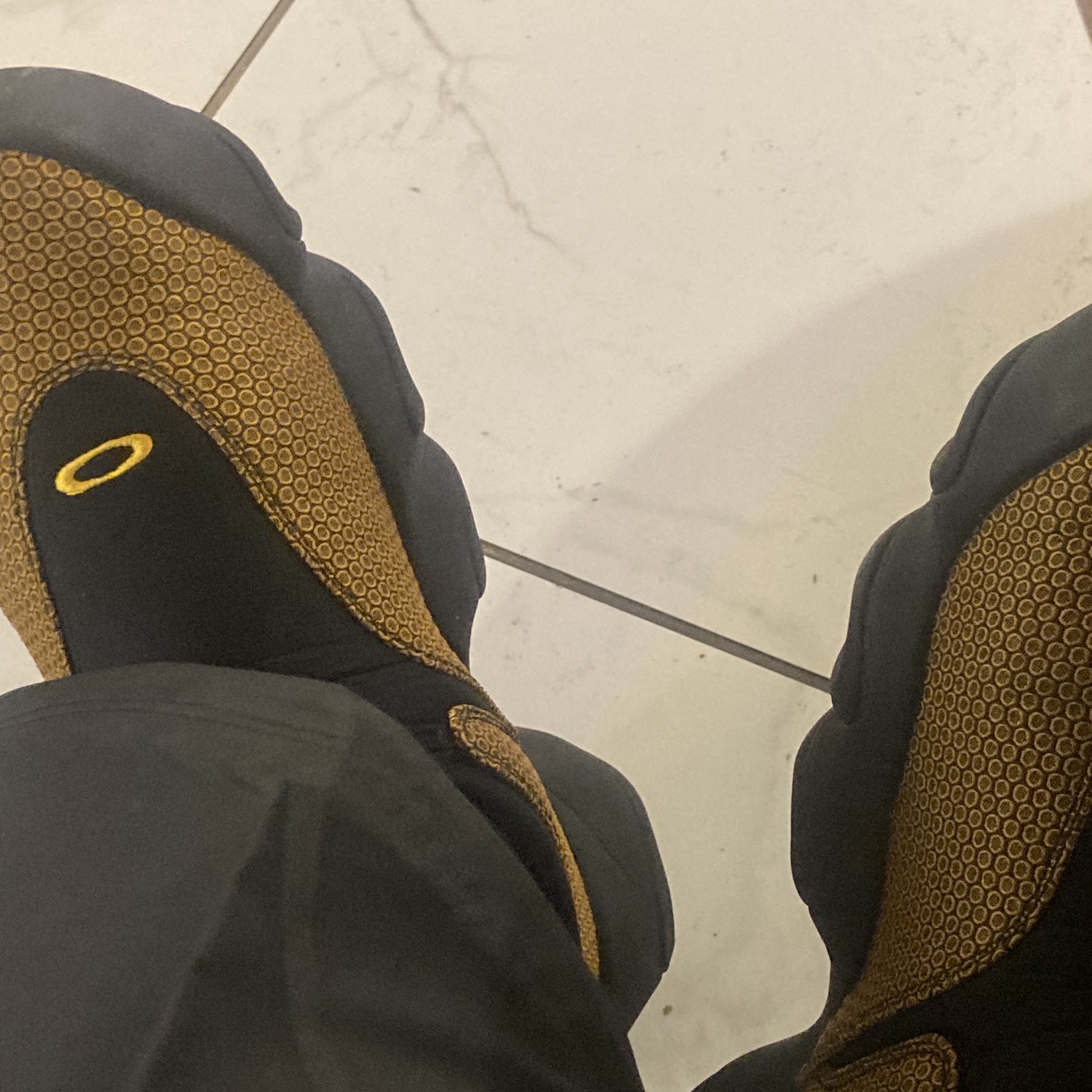 Oakley Factory Team x Brain Dead Jacquard Flesh Yellow Black, Nike x Stussy NRG FL Storm-Fit Pants Black (DO7170-010) 착용 스타일