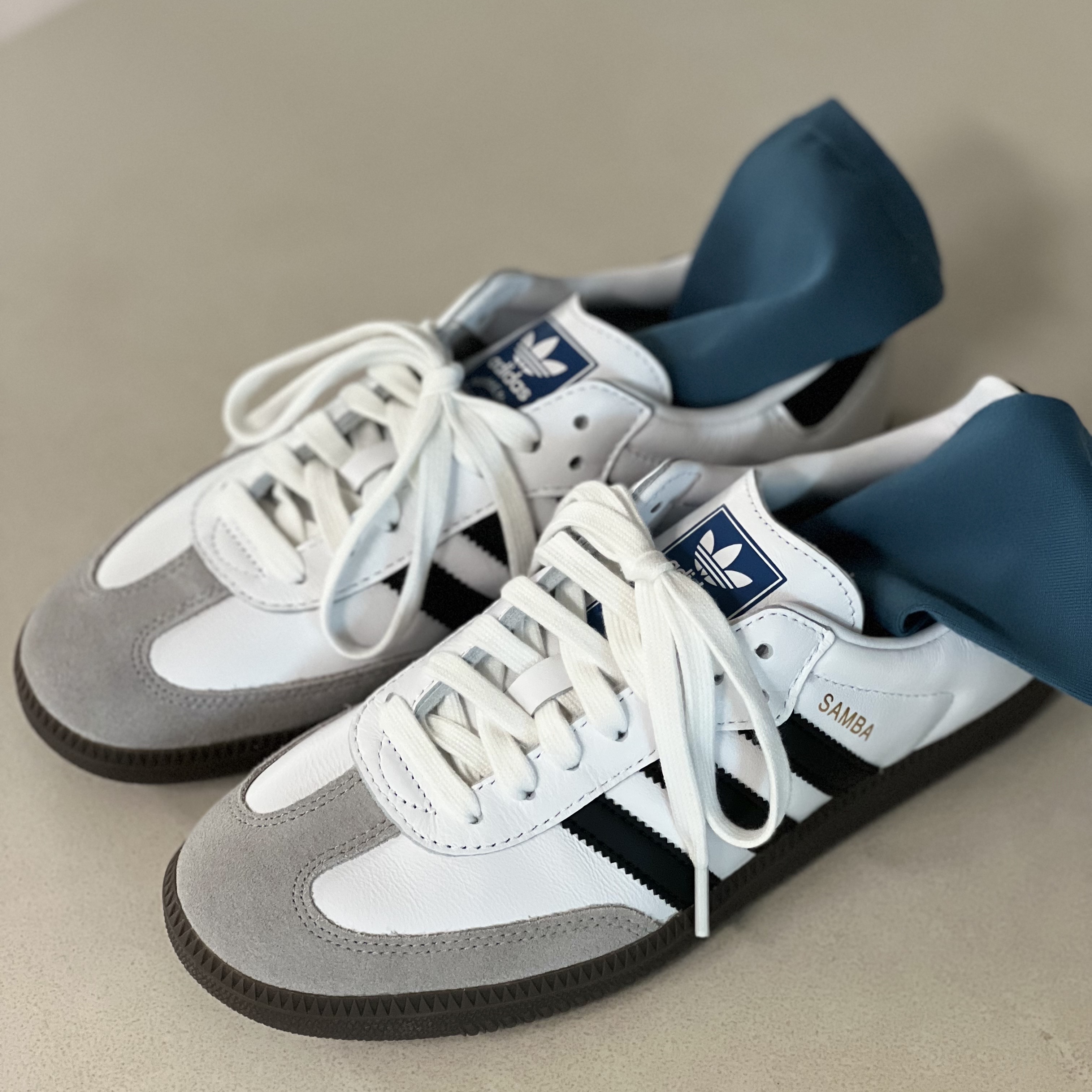 Adidas Samba OG Cloud White 착용 스타일