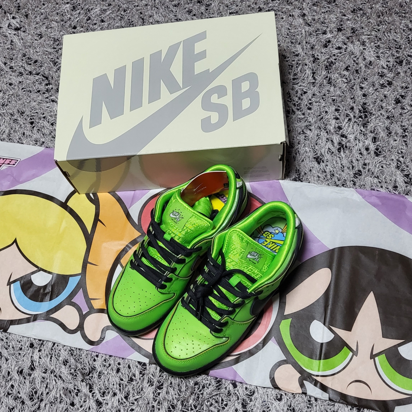 Nike x The Powerpuff Girls SB Dunk Low Pro QS Buttercup 착용 스타일