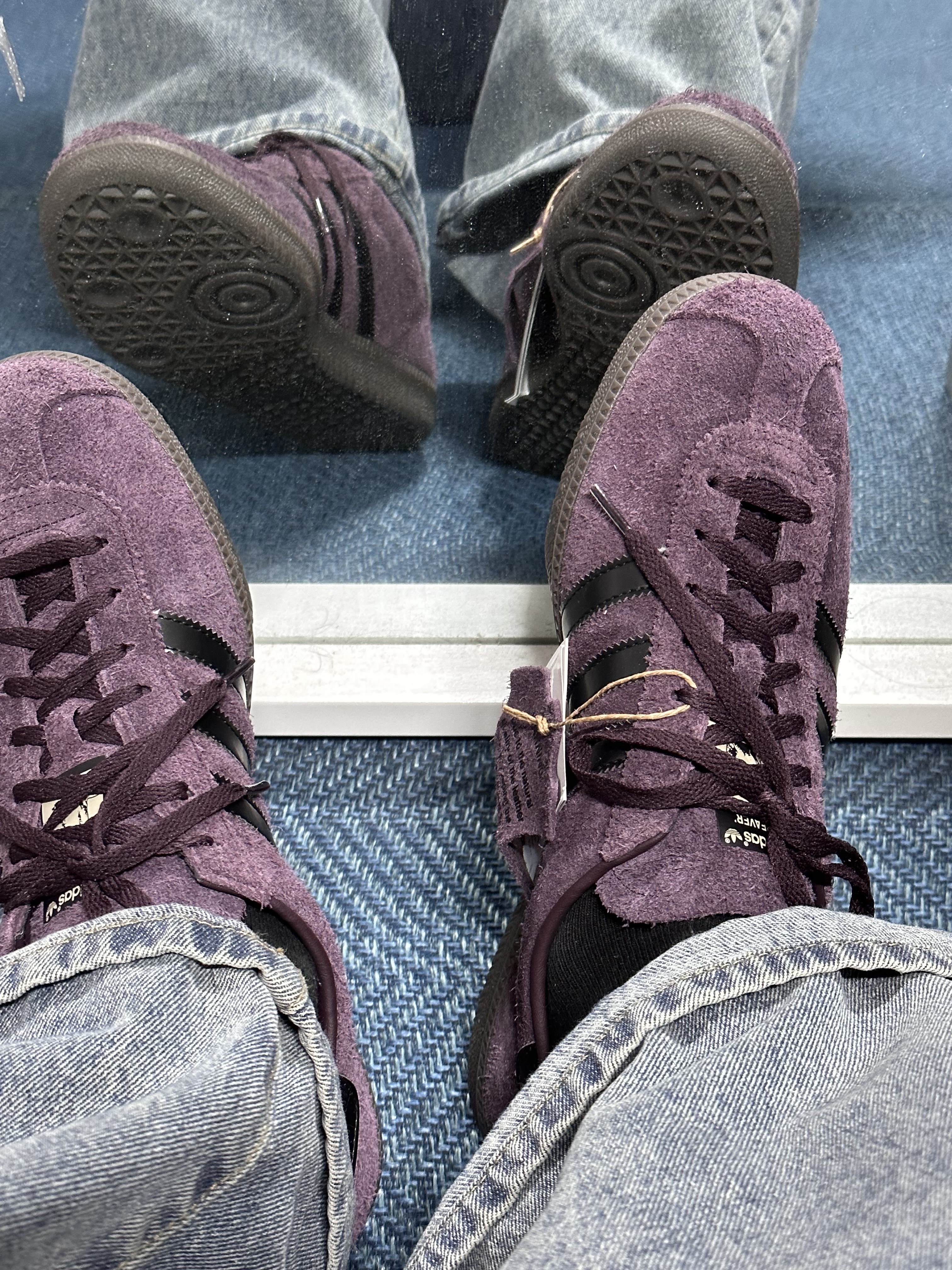 Adidas State Series Oregon Shadow Maroon 착용 스타일 - 3