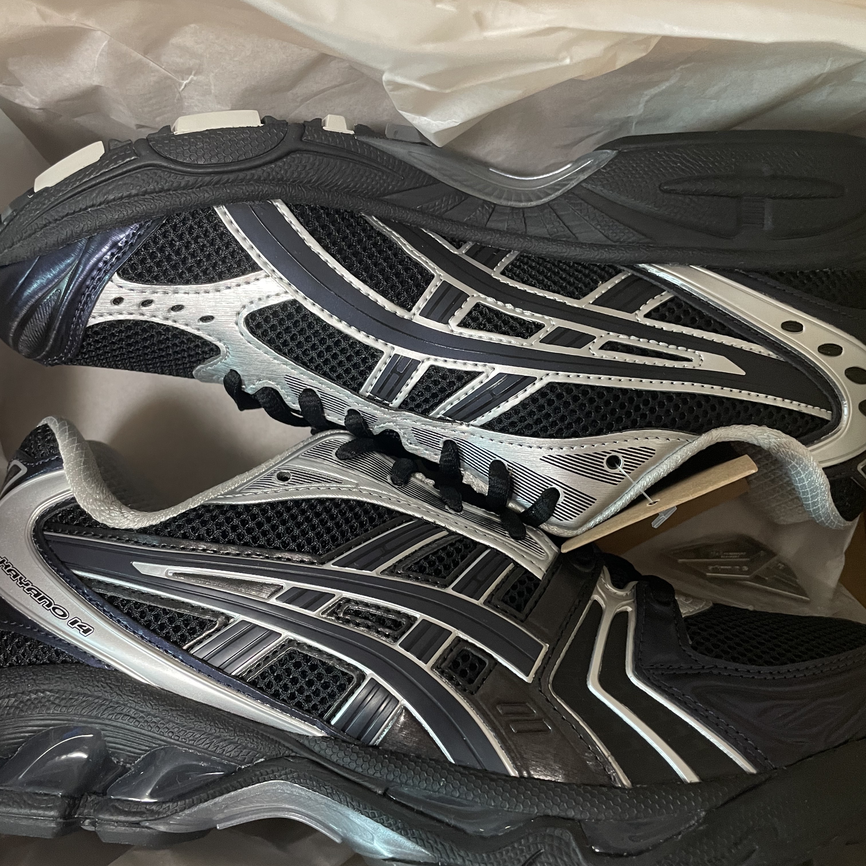 Asics x Atmos x Undermycar Gel-Kayano 14 Black Pure Silver 착용 스타일