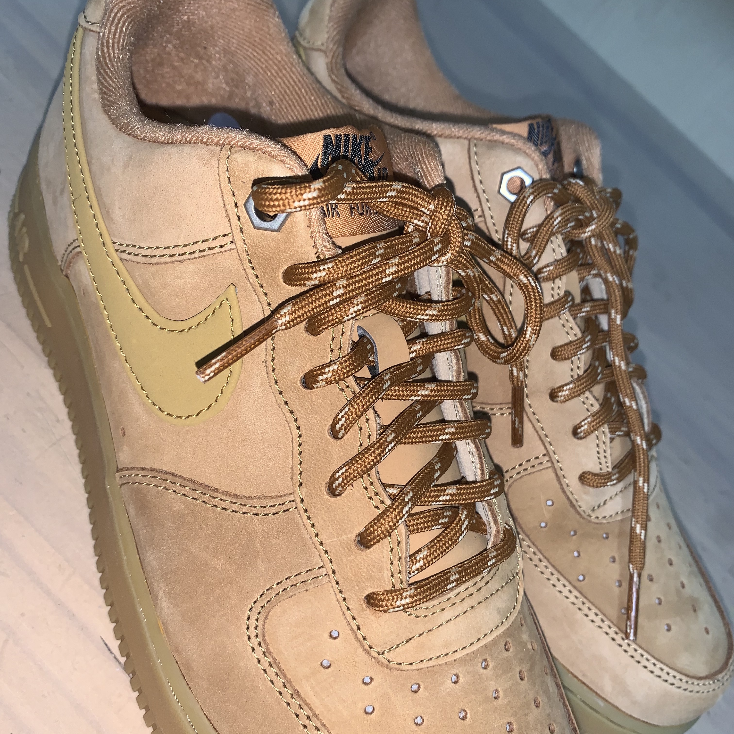 Nike Air Force 1 '07 WB Flax 착용 스타일