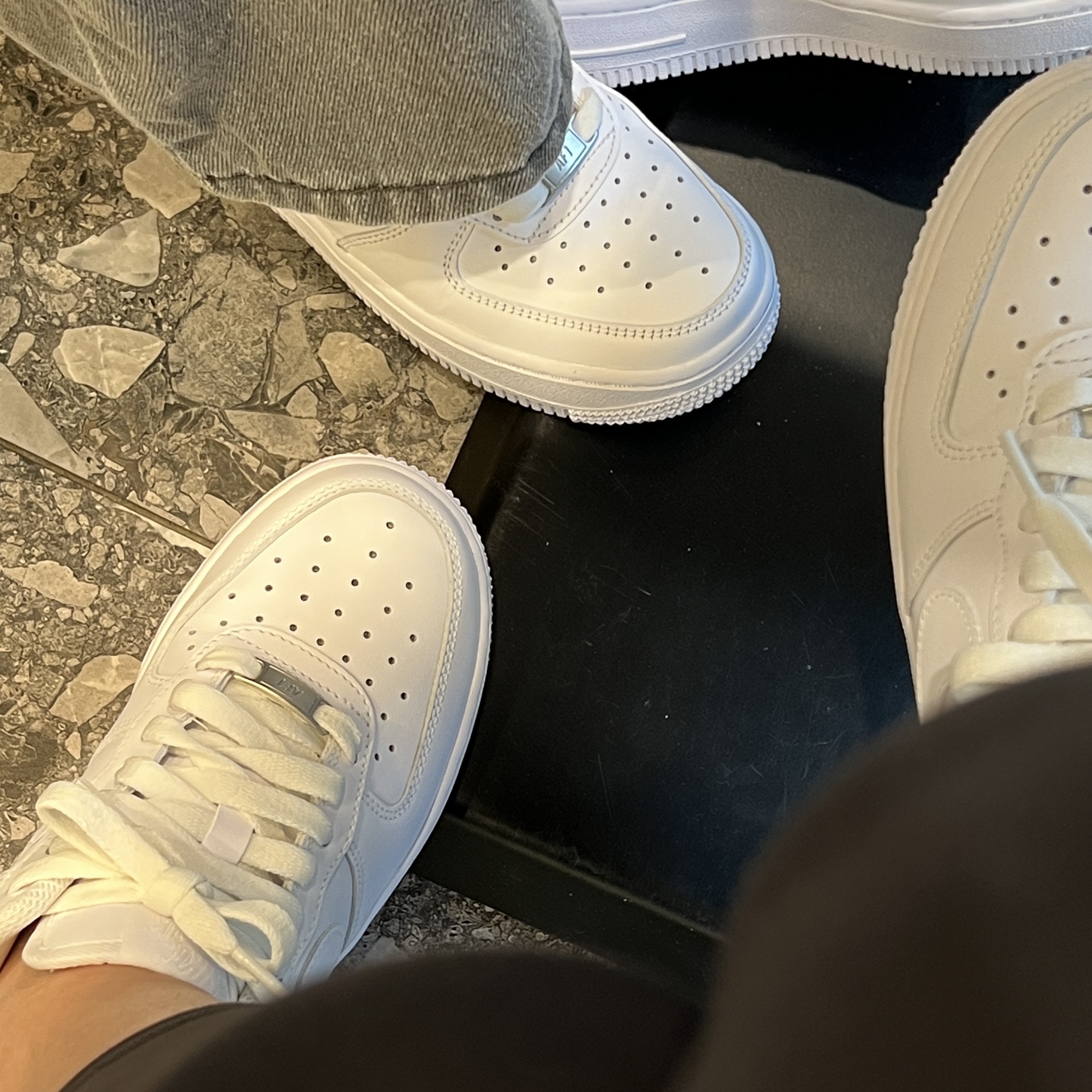 (W) Nike Air Force 1 '07 Low White 착용 스타일
