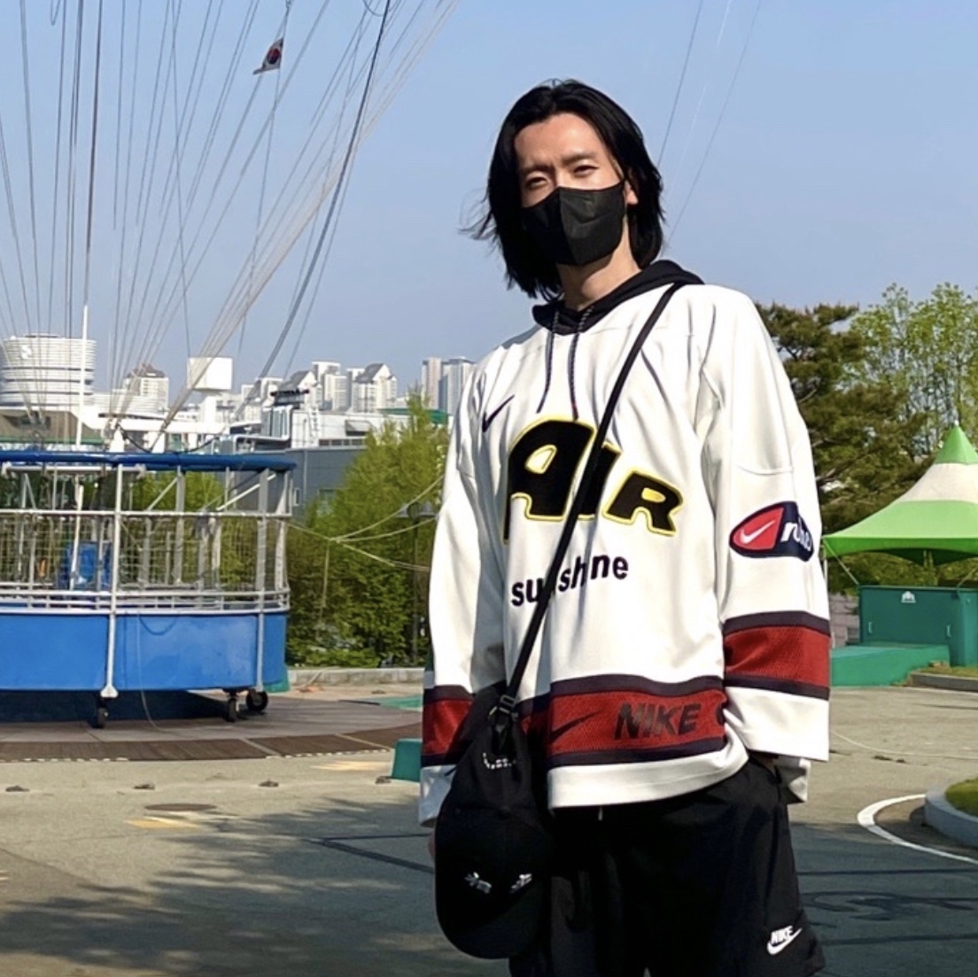 Nike x Cactus Plant Flea Market Hockey Jersey White 착용 스타일 - 2