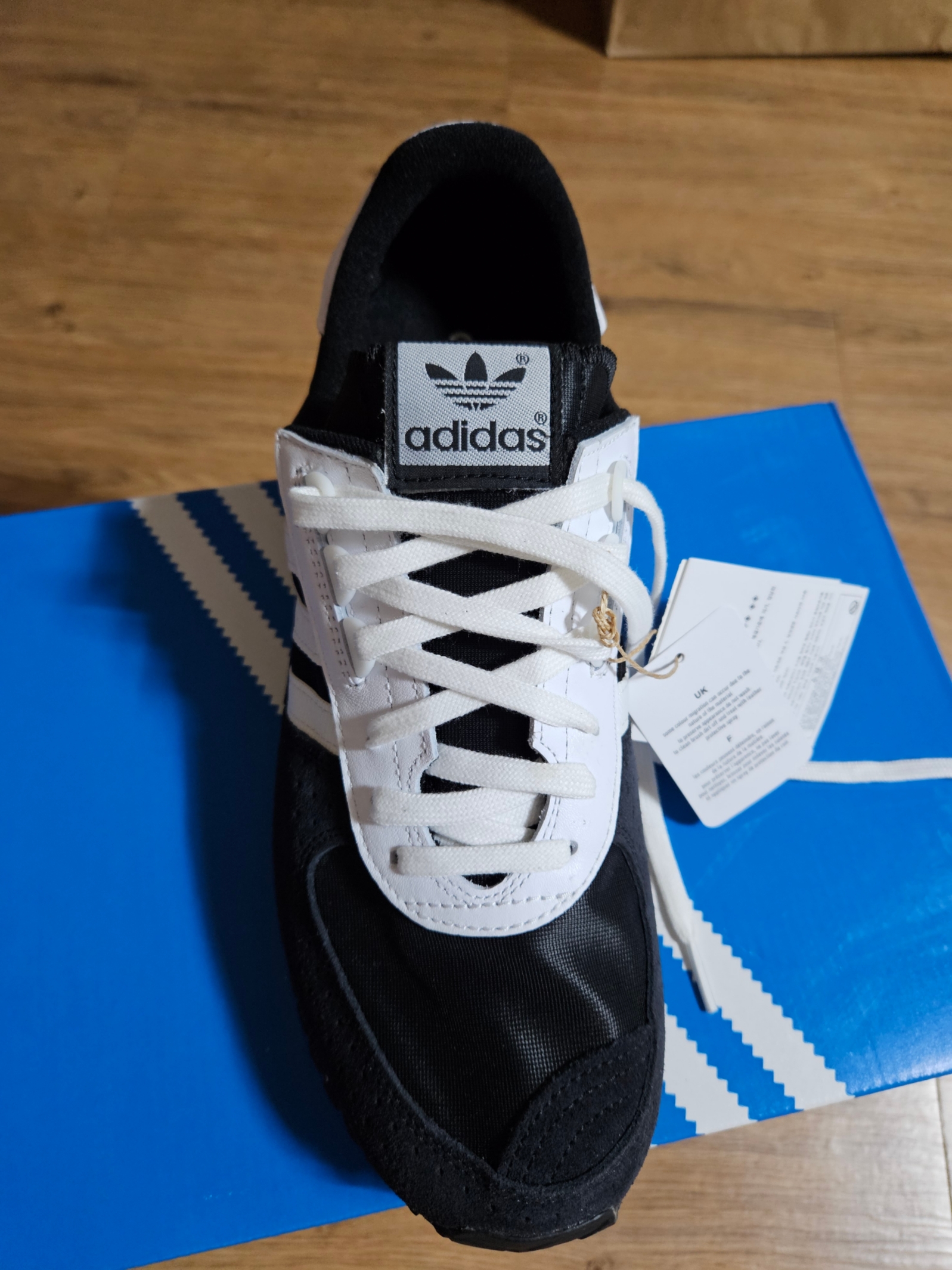 Adidas City Marathon PT Core Black 착용 스타일