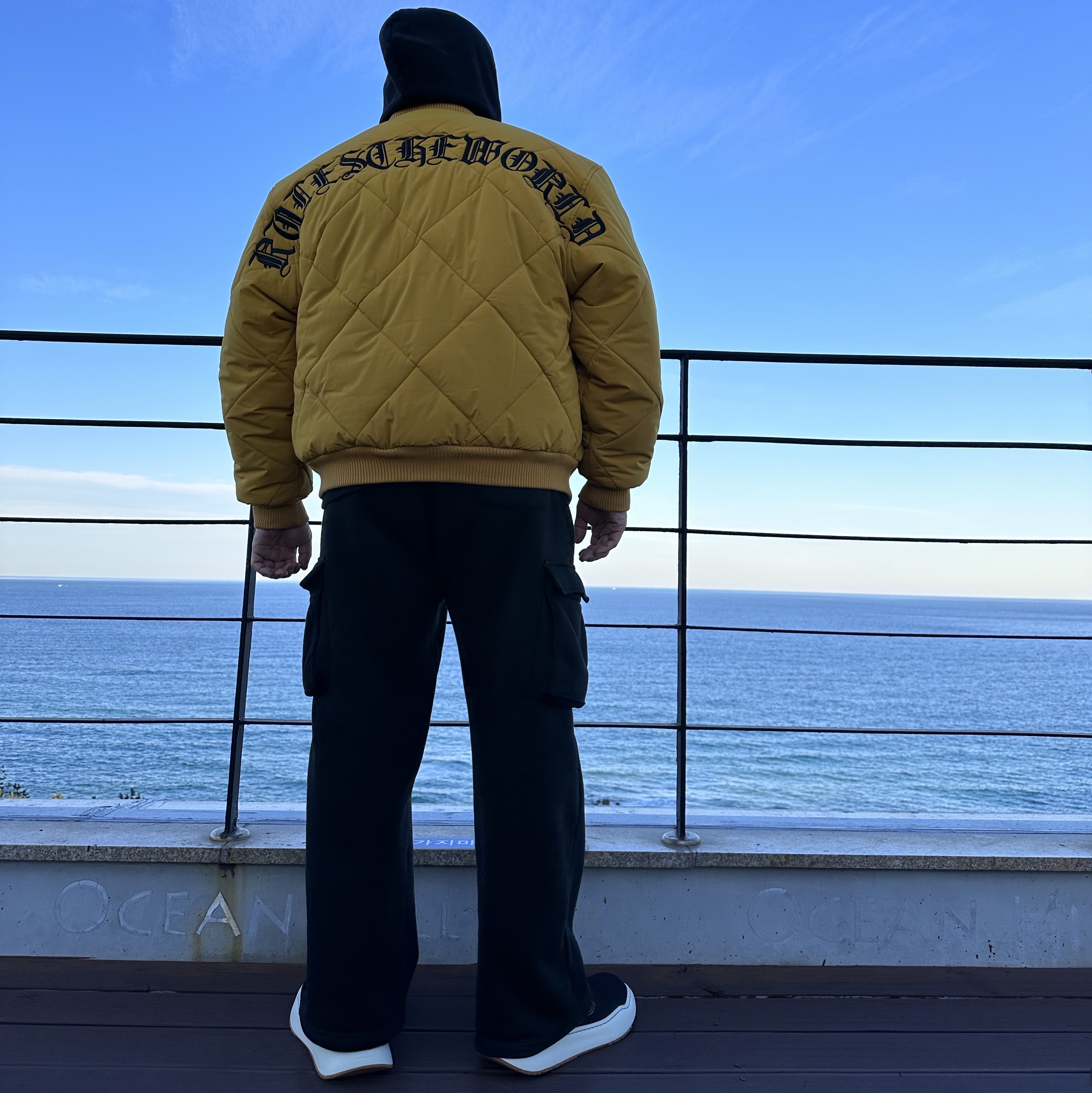 Corteiz Olde English Quilted Bomber Jacket Yellow, Ader Error Log; Lad Noir 착용 스타일