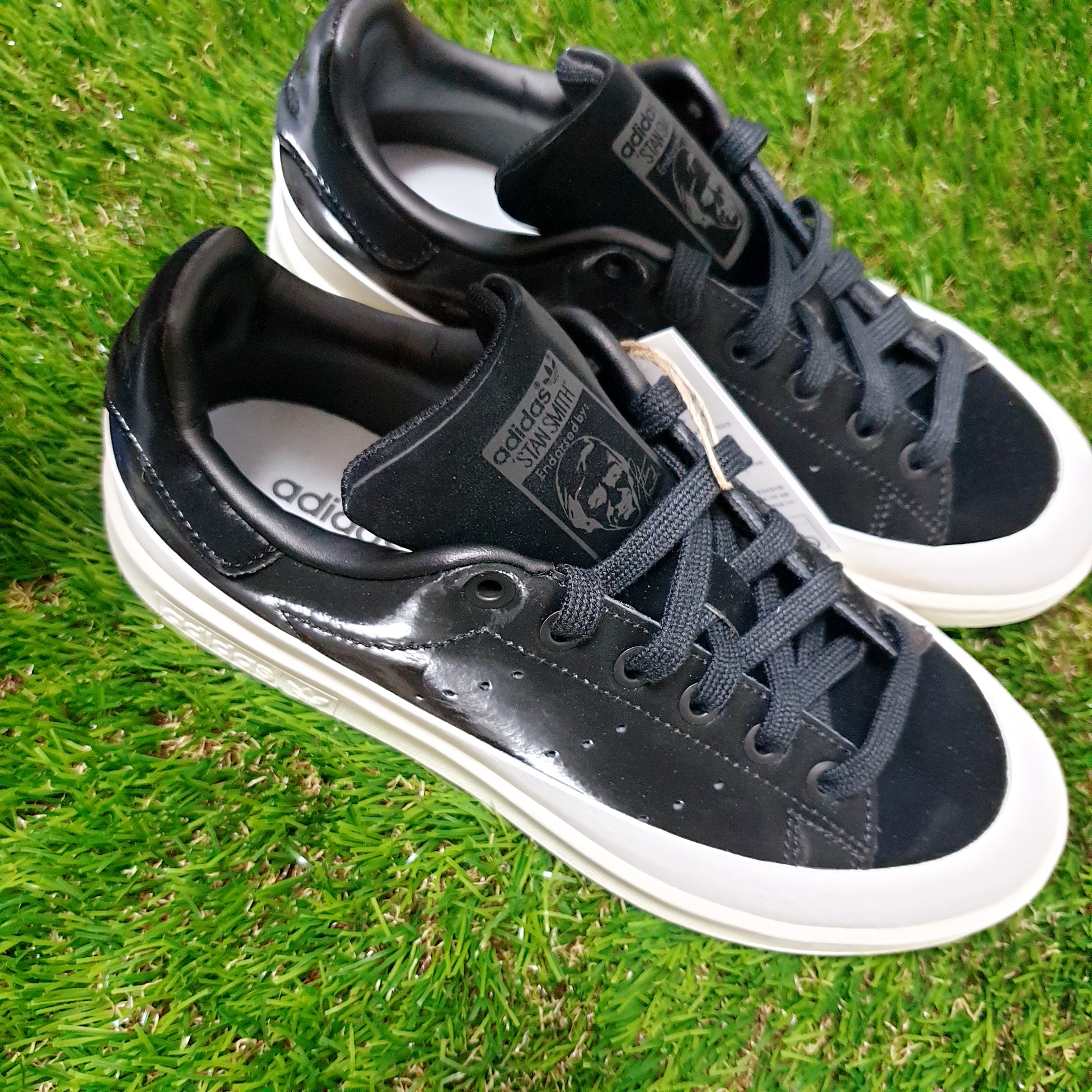 (W) Adidas Stan Smith Core Black Off White 착용 스타일 - 1