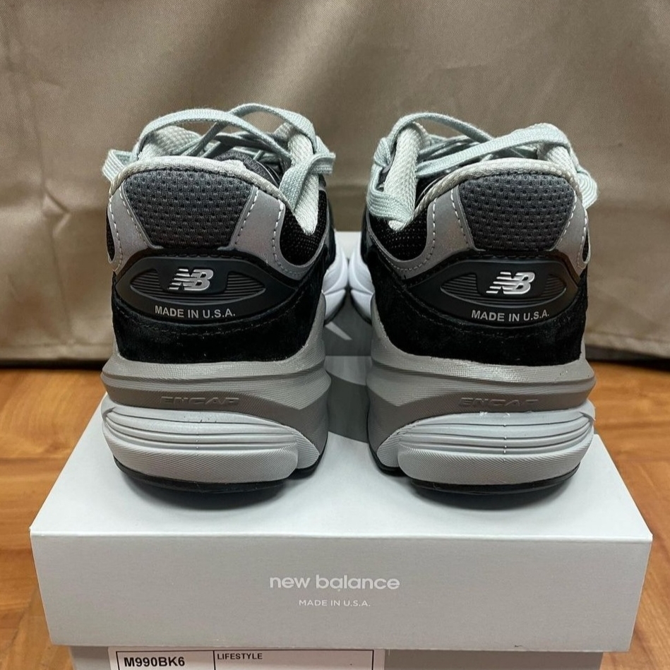 New Balance 990v6 Made in USA Black White 착용 스타일