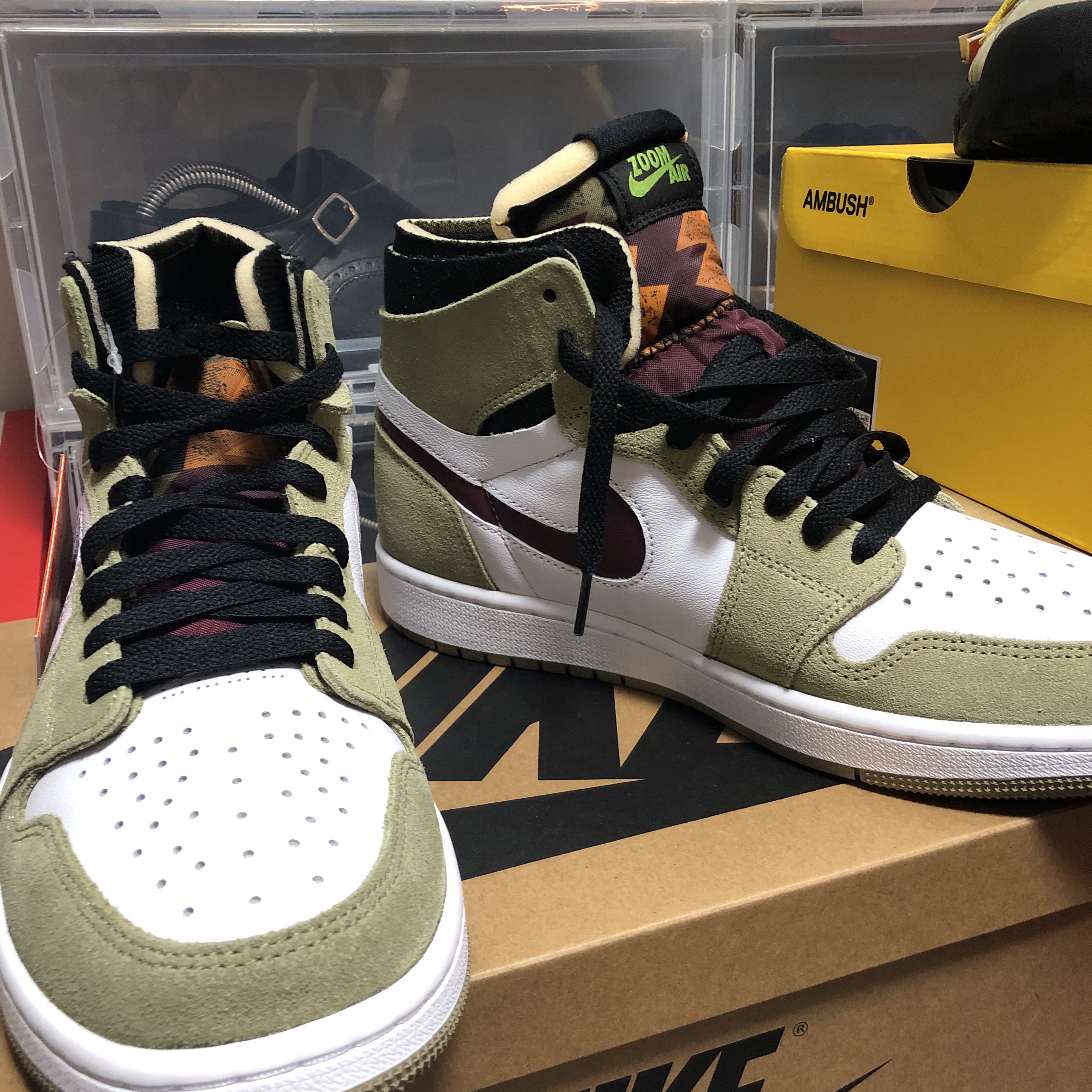 Jordan 1 Zoom Air CMFT Neutral Olive 착용 스타일 - 3