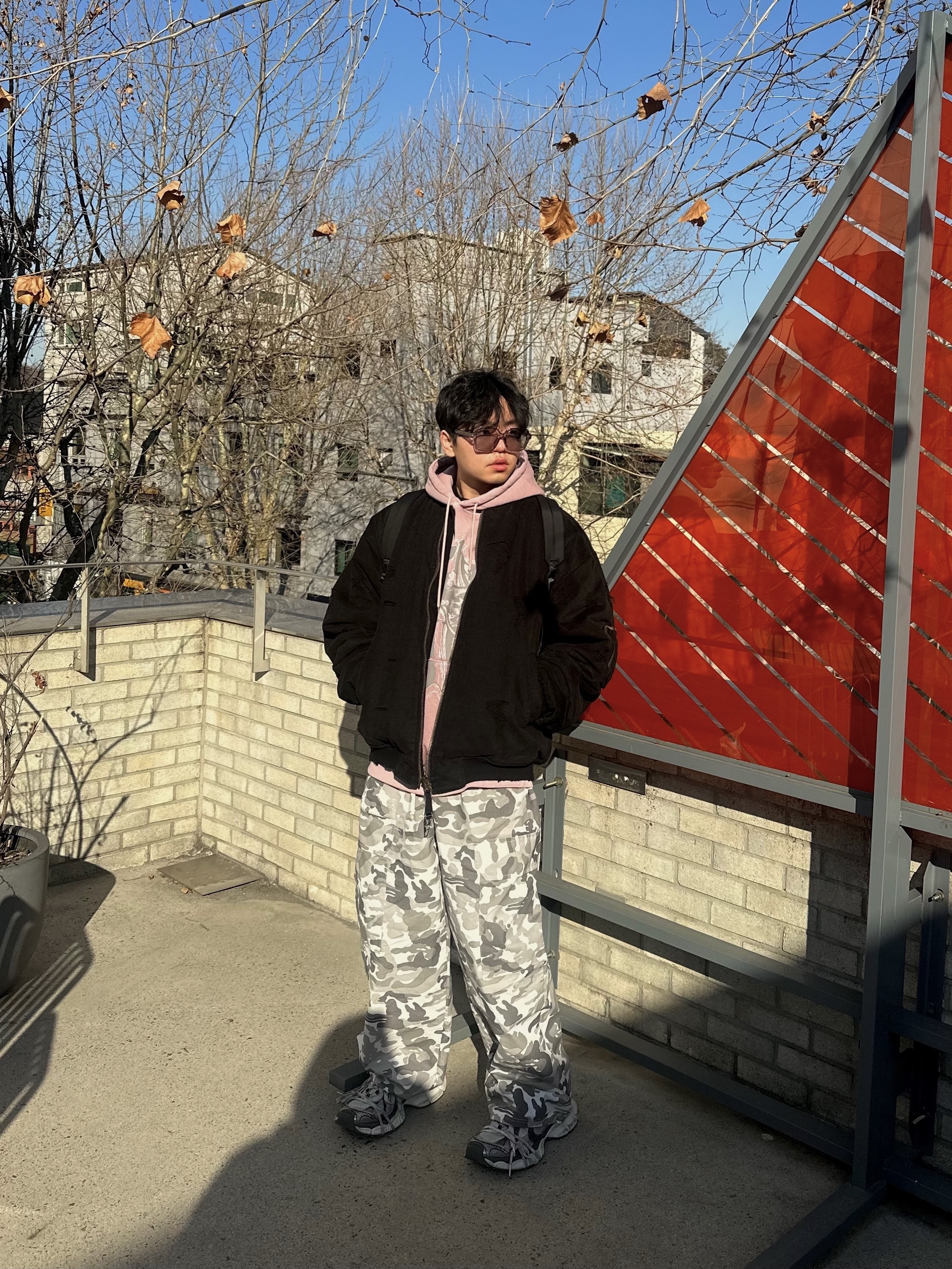 Undermycar Dtrange Dead Starange Destroyed Bomber Obsidian - 23SS, Balenciaga 3XL Sneakers Grey White Red 착용 스타일 - 4