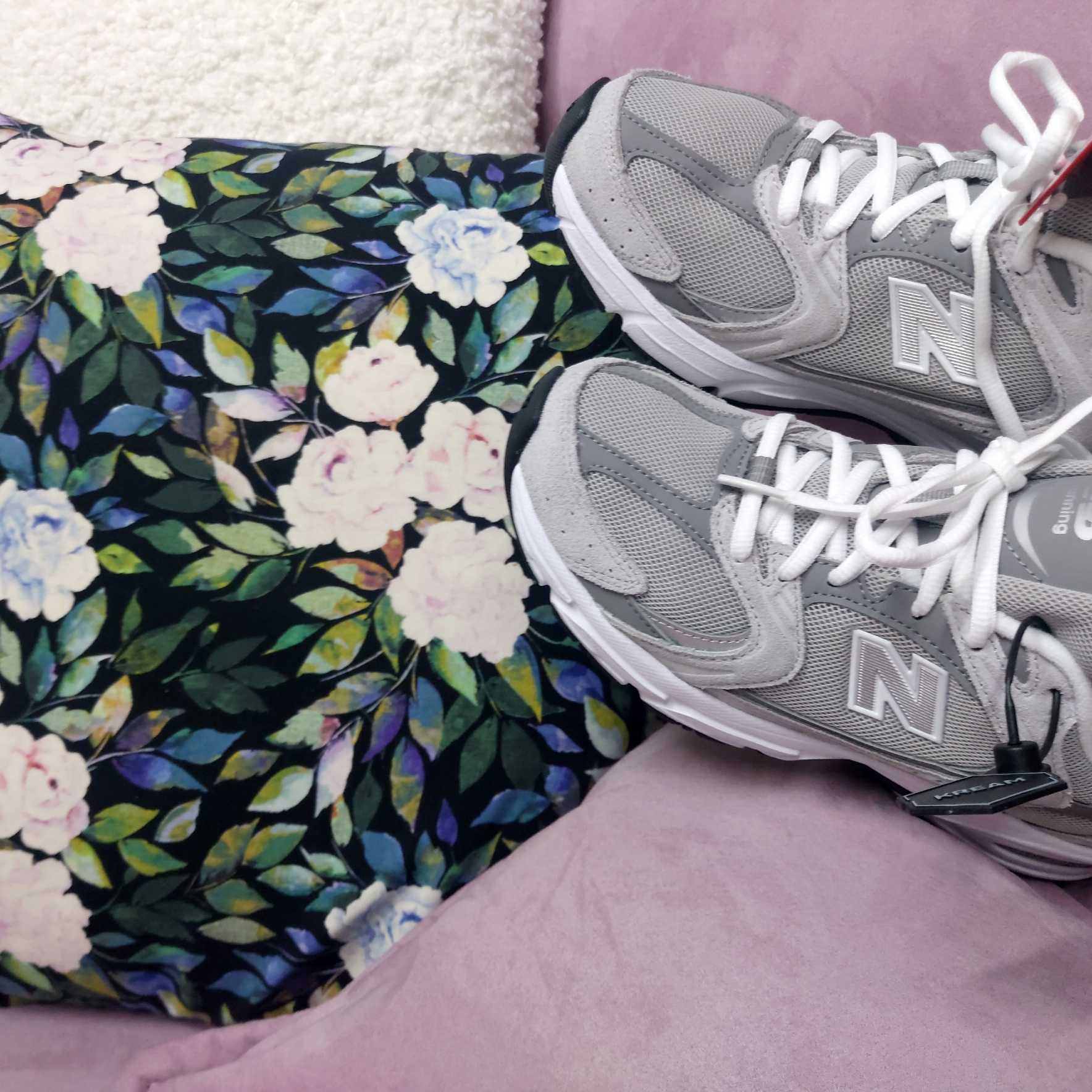 New Balance 530 Grey 착용 스타일