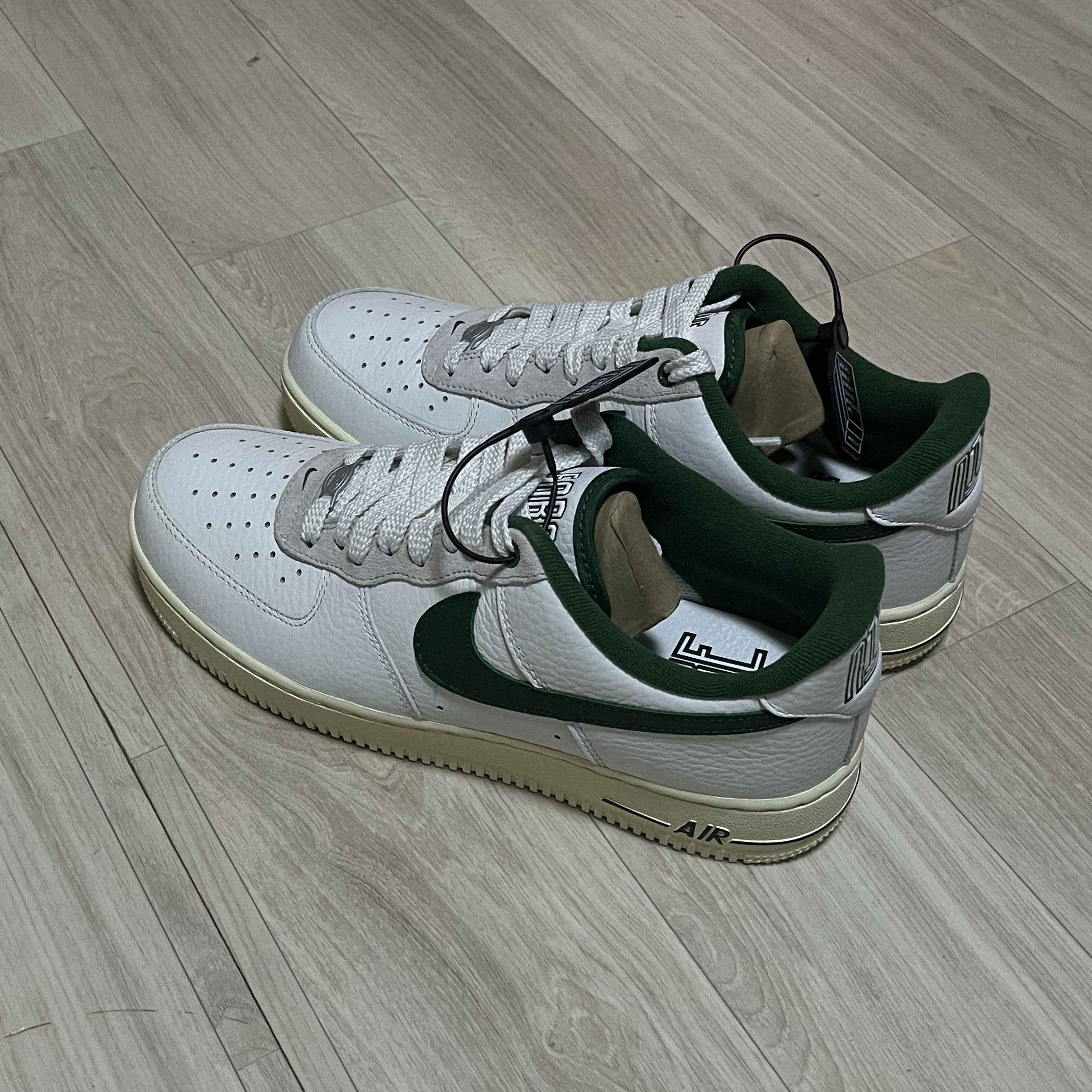 (W) Nike Air Force 1 '07 LX Summit White Gorge Green 착용 스타일