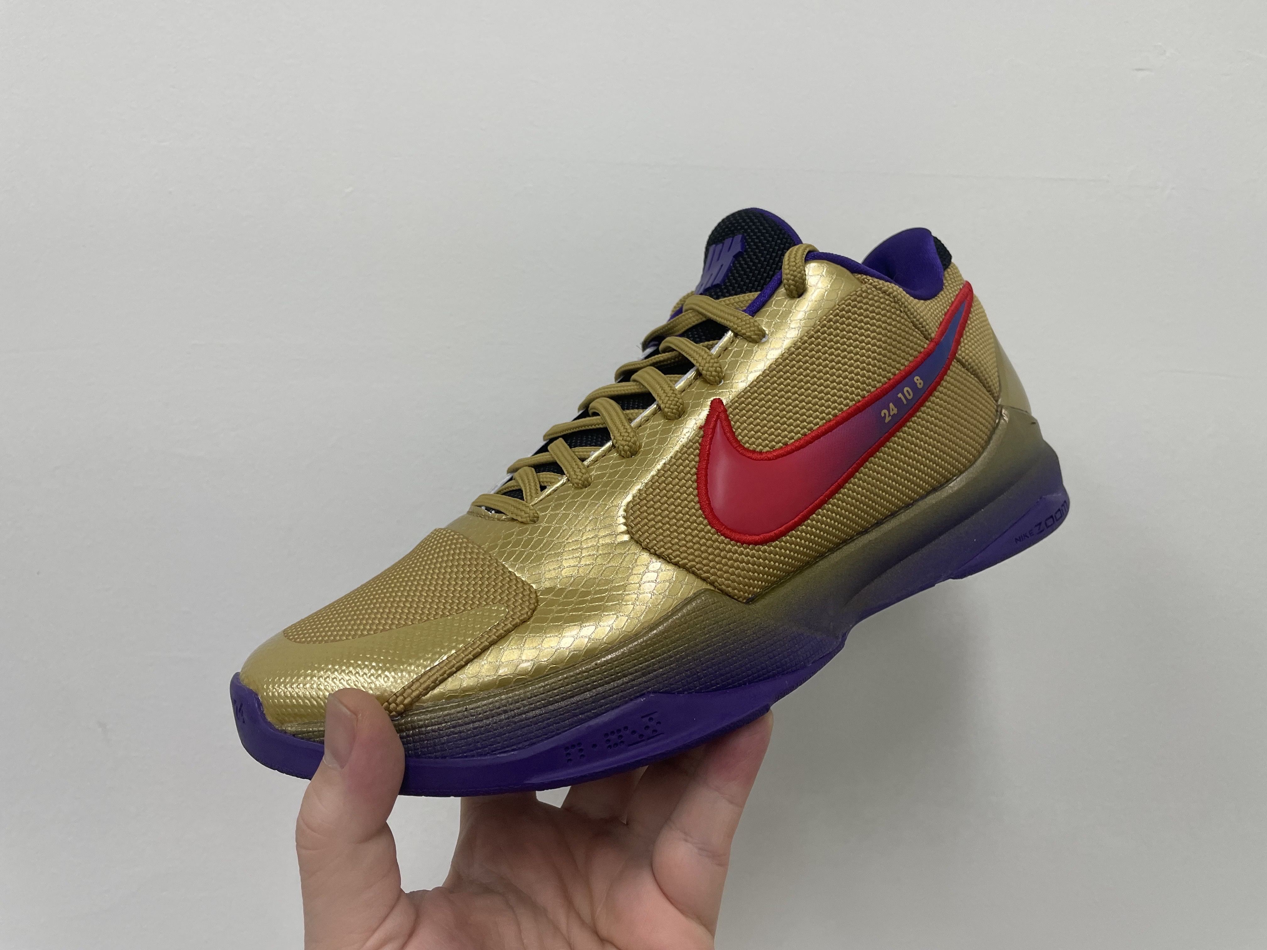 Nike x Undefeated Kobe 5 Protro Hall of Fame 착용 스타일 - 2