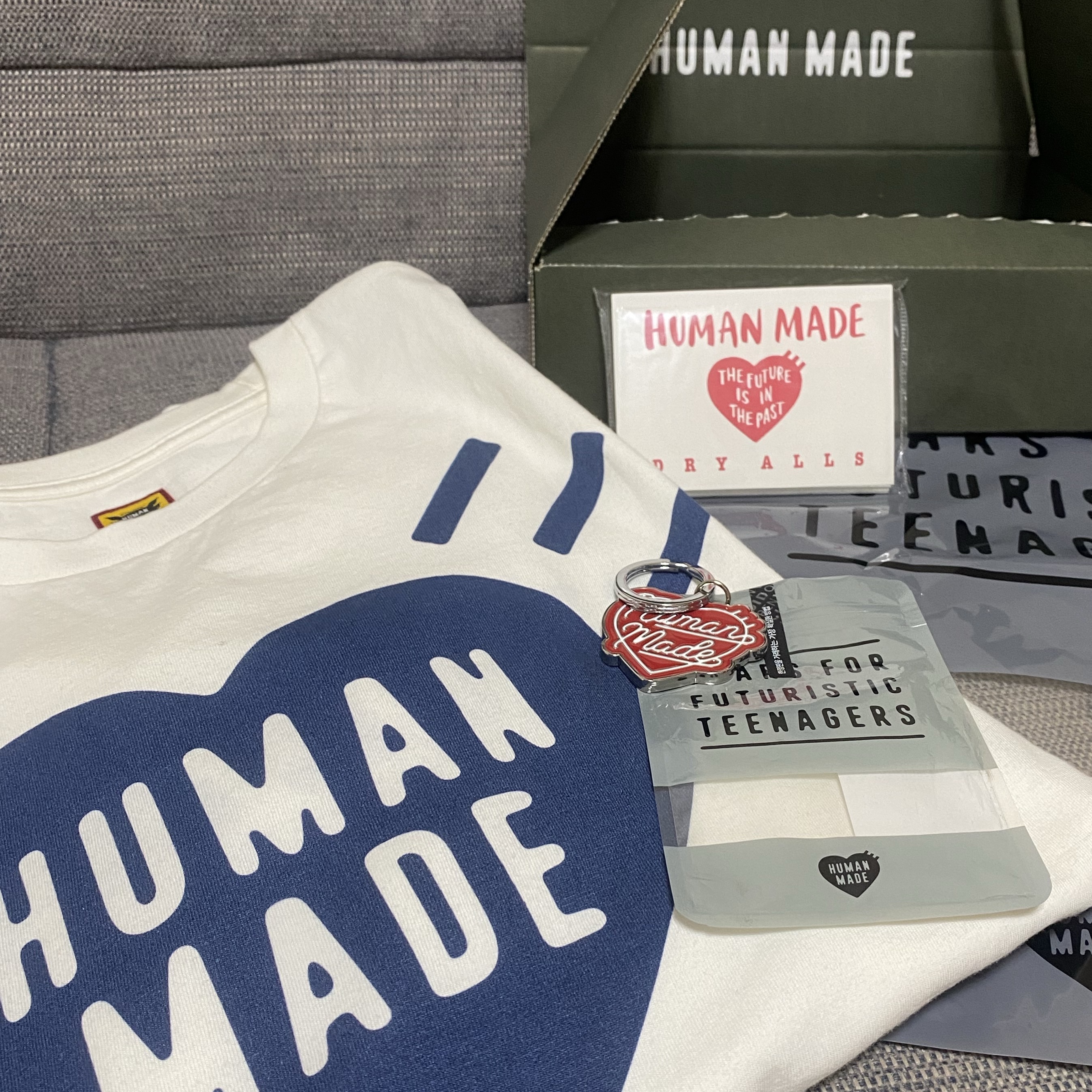 Human Made Heart Keyring Red 착용 스타일