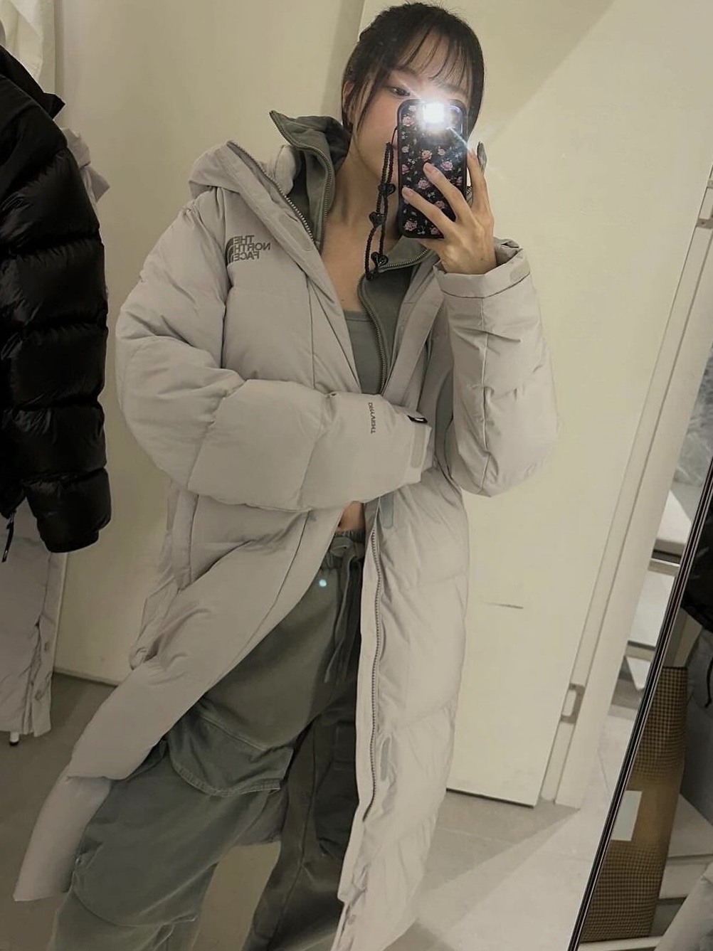 get shopping with me🛍️님의 스타일 - 1