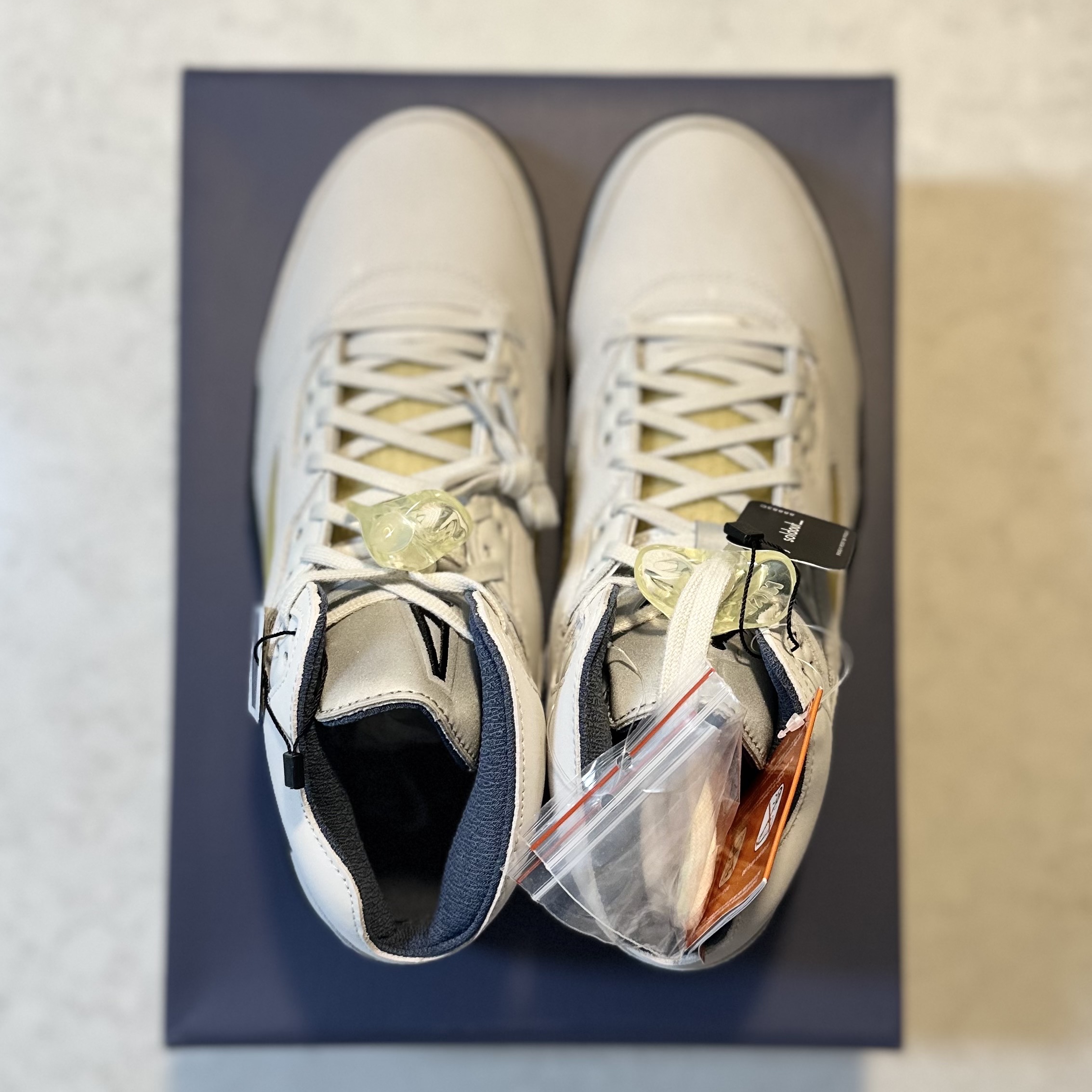 (W) Jordan 5 x A Ma Maniere Retro Dawn 착용 스타일 - 3