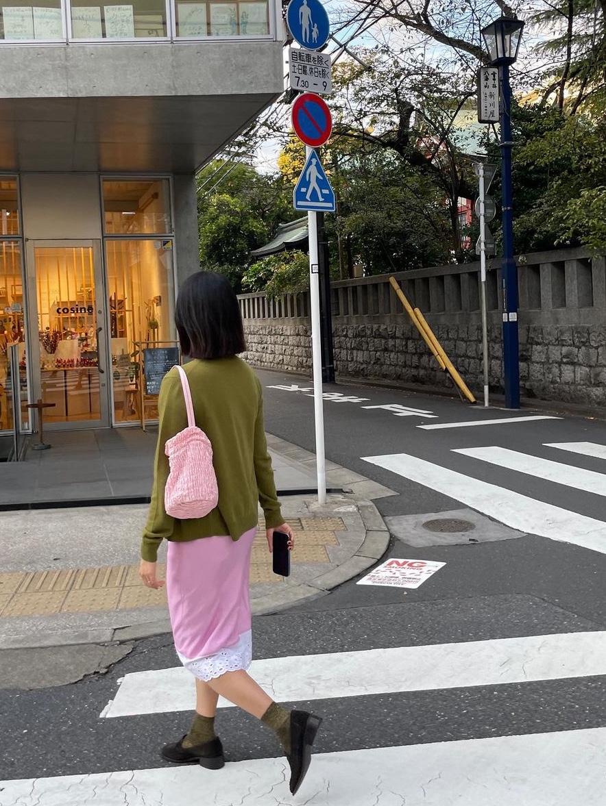 Hai Puff Gina Bag Pink 착용 스타일