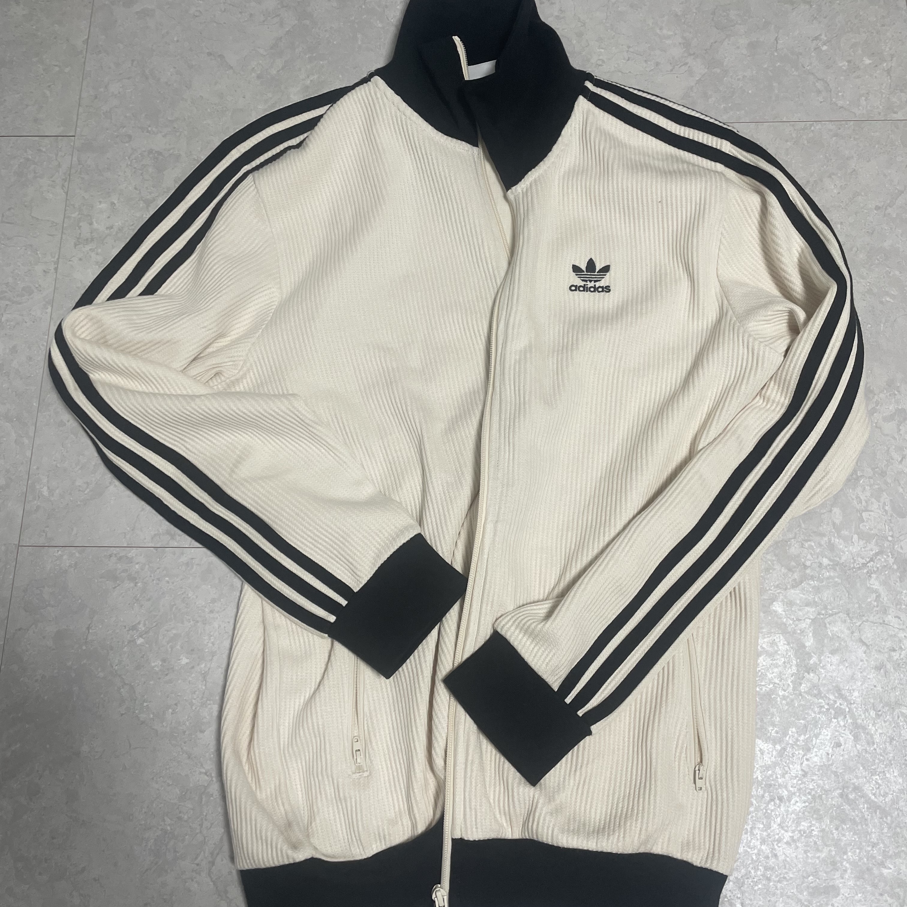 Adidas Adicolor Classic Waffle Beckenbauer Track Jacket Wonder White - US Sizing 착용 스타일