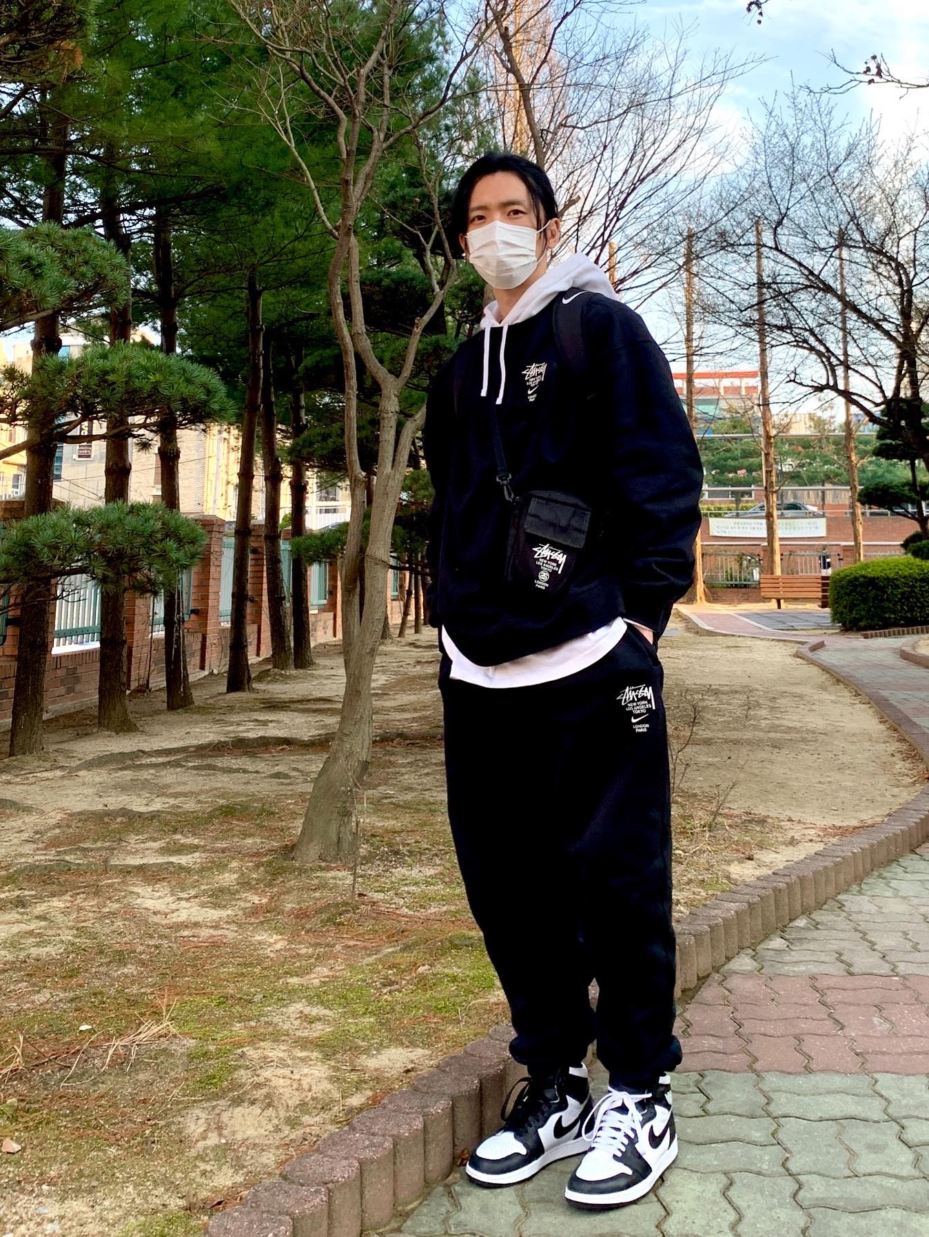 Jordan 1 Retro High OG Black White 2014, Nike x Stussy NRG ZR Fleece Crewneck Black - US/EU 착용 스타일 - 1