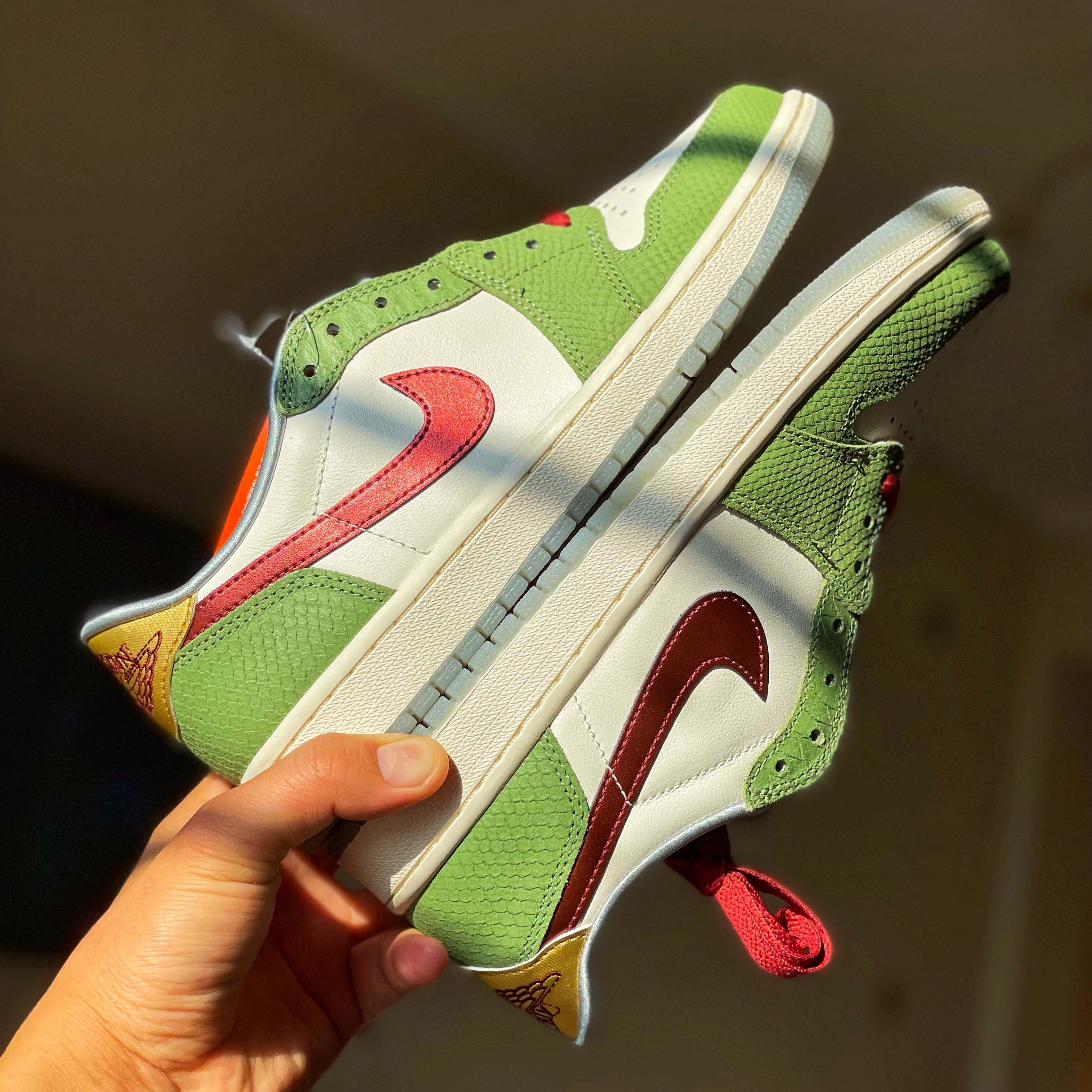 Jordan 1 Retro Low OG Chinese New Year 착용 스타일
