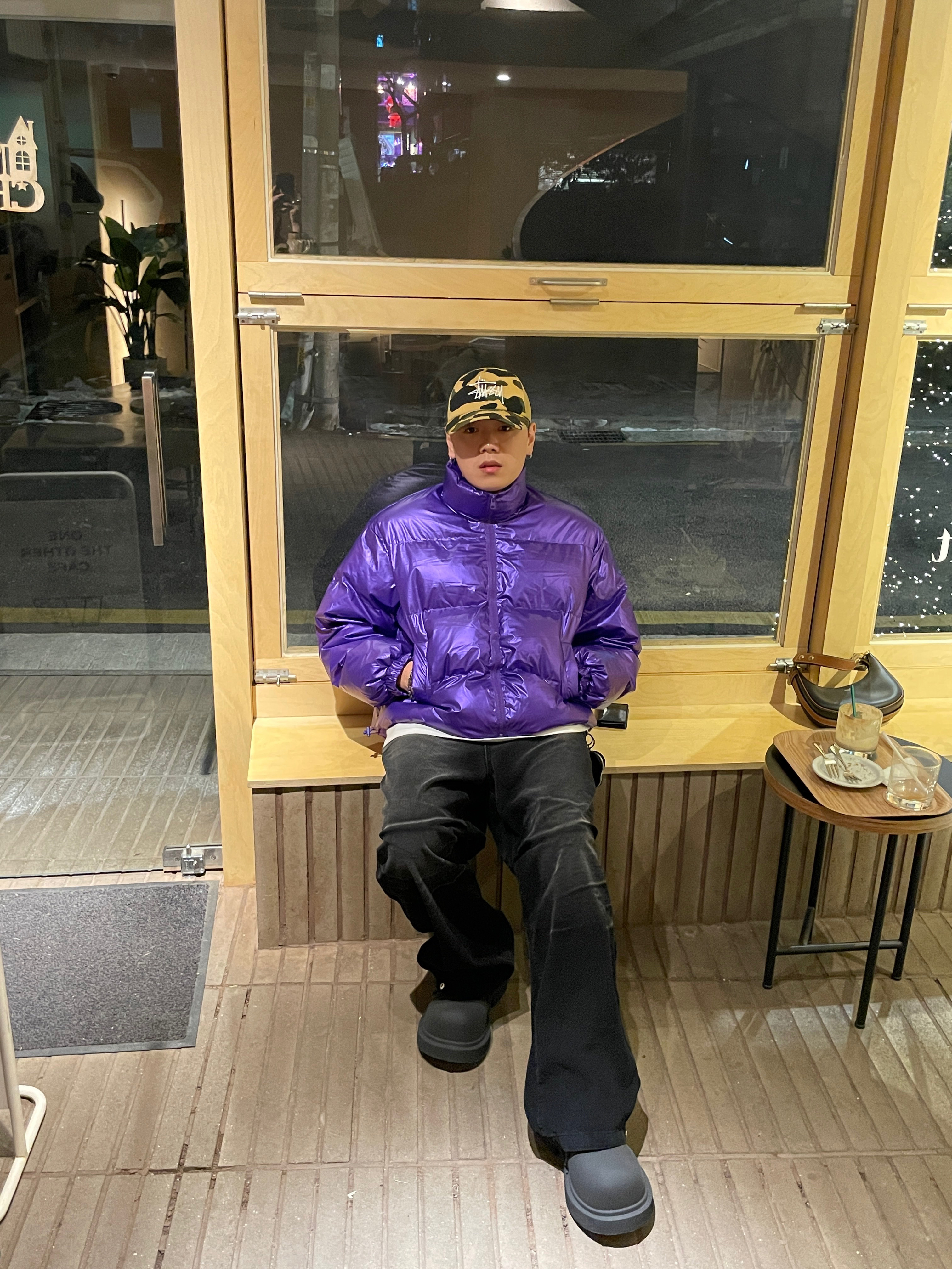 Stussy x BAPE Trucker Cap Yellow, Balenciaga Steroid Derby Black 착용 스타일 - 4