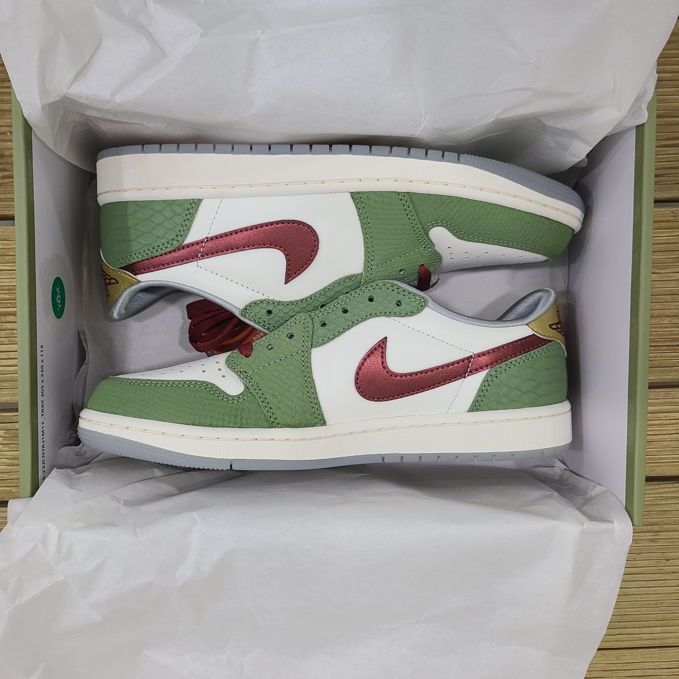 Jordan 1 Retro Low OG Chinese New Year 착용 스타일 - 1