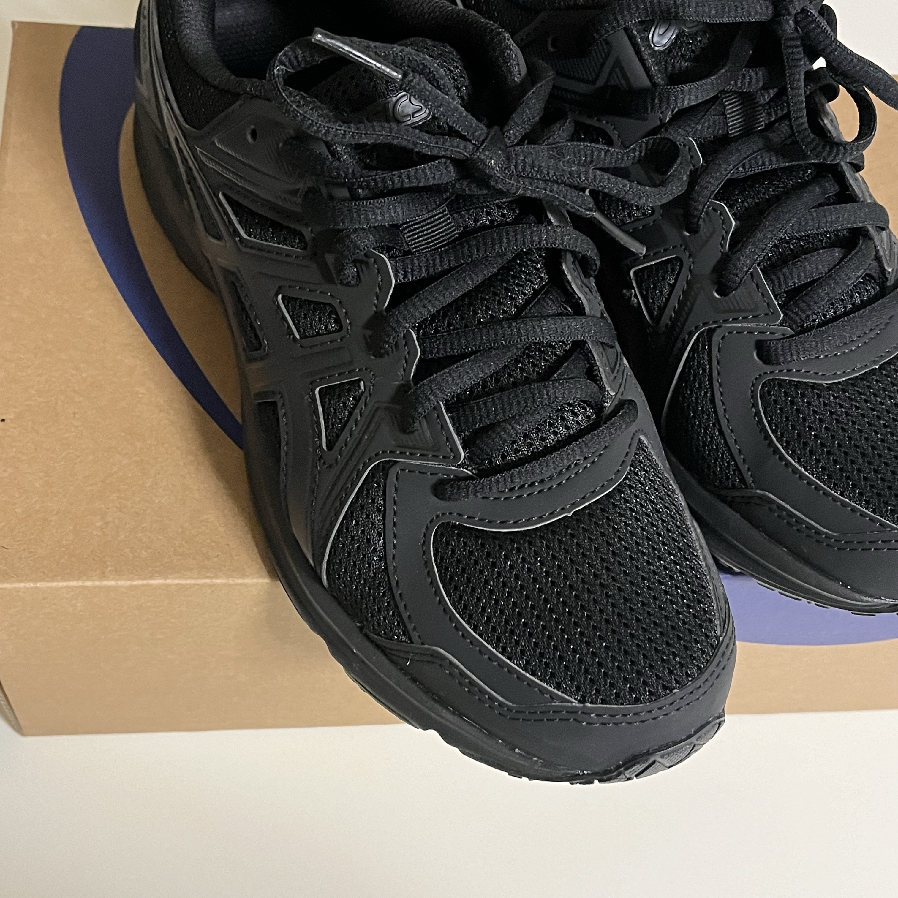 Asics Jog 100 2 Black 착용 스타일