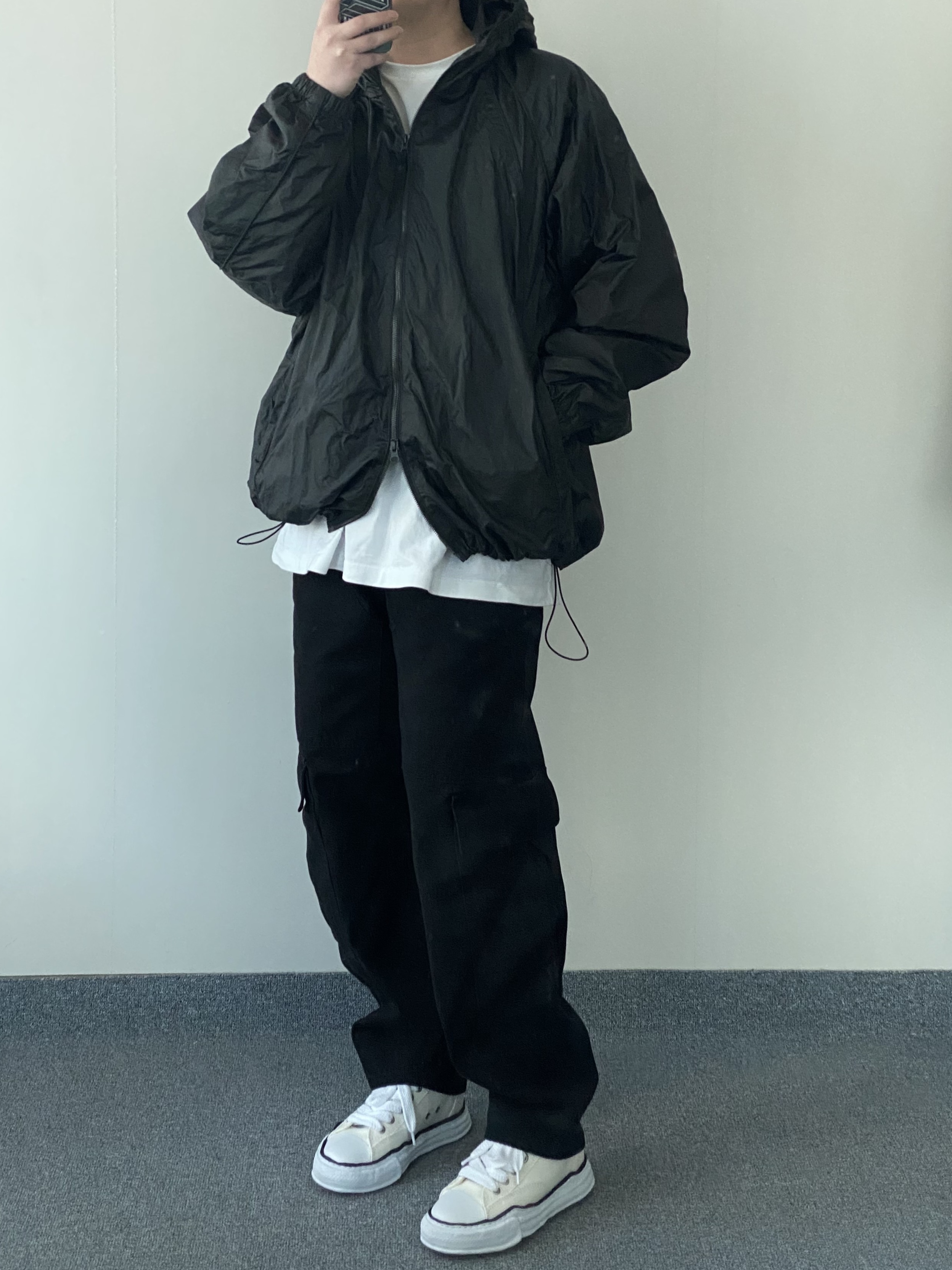 Maison Mihara Yasuhiro Peterson OG Sole Canvas Low Sneakers White 착용 스타일 - 2