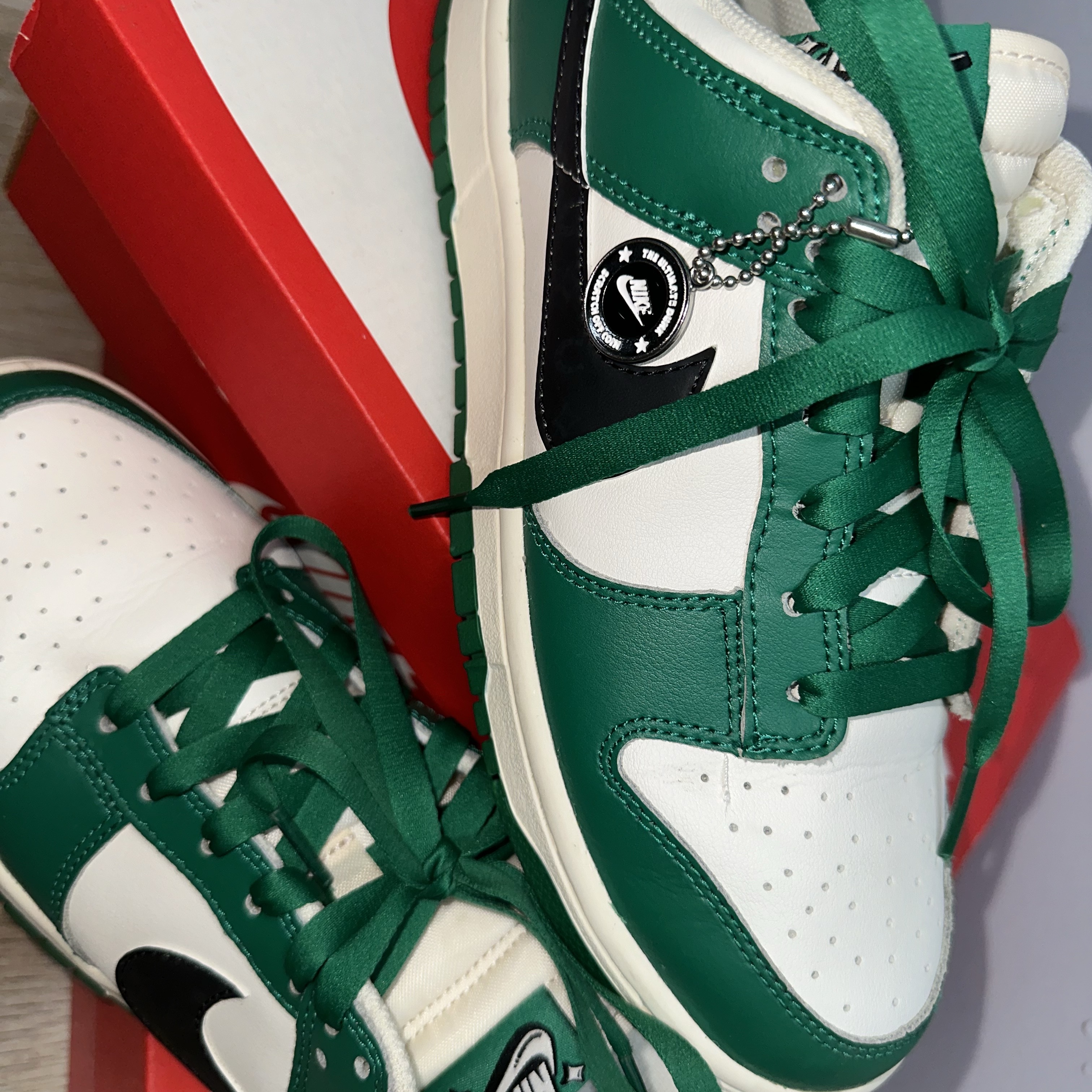 Nike Dunk Low Retro SE Jackpot Malachite, (W) Nike Dunk Low Wolf Grey Rosewood 착용 스타일 - 4