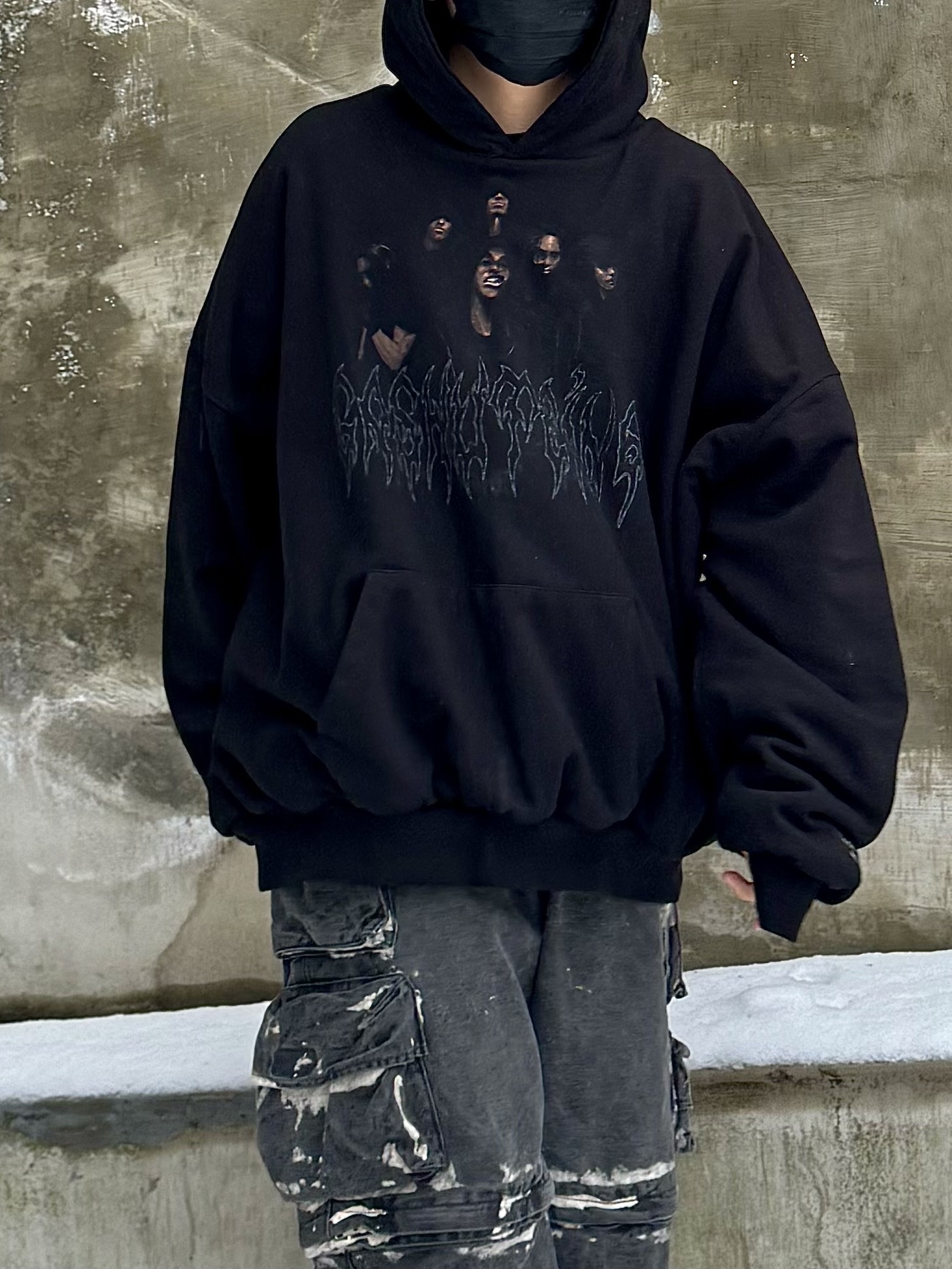 Undermycar Gashutein 6 Six People Graphic 2 Layered Hoodie Bristol Black - 24SS, Balenciaga 3XL Sneakers Beige 착용 스타일 - 2