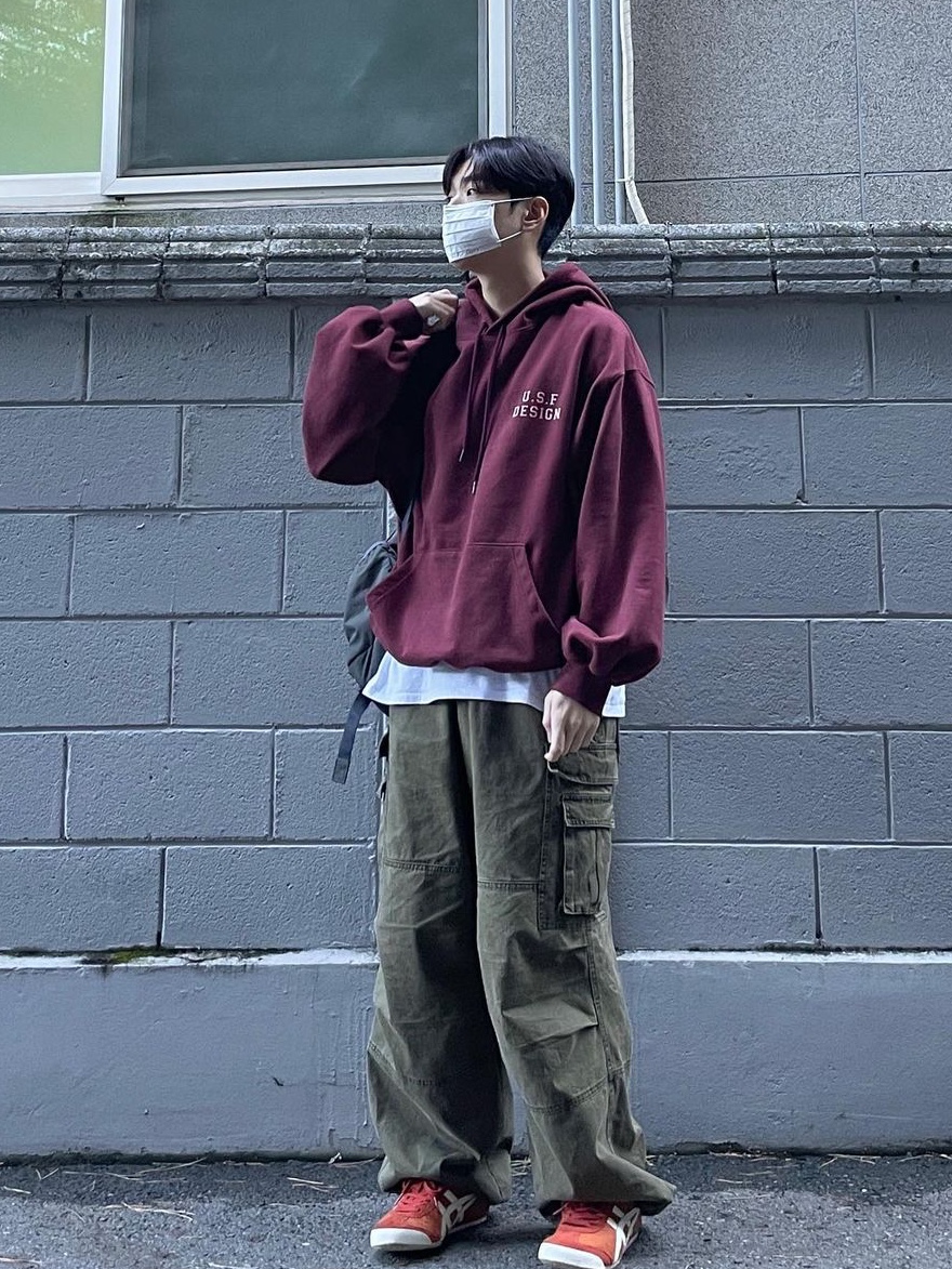 RAWROW String Backpack Ep.2 750 Charcoal 착용 스타일 - 2